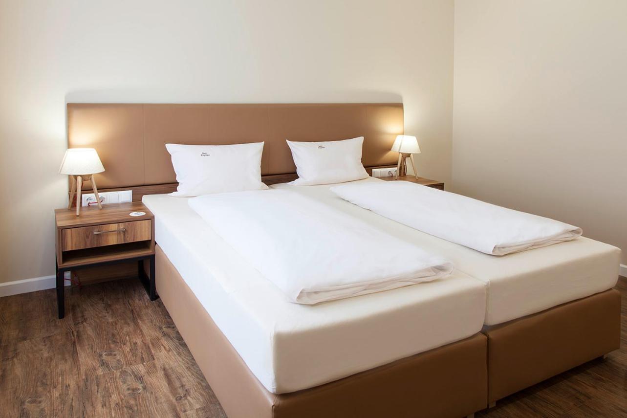 Double Room - Photo 3