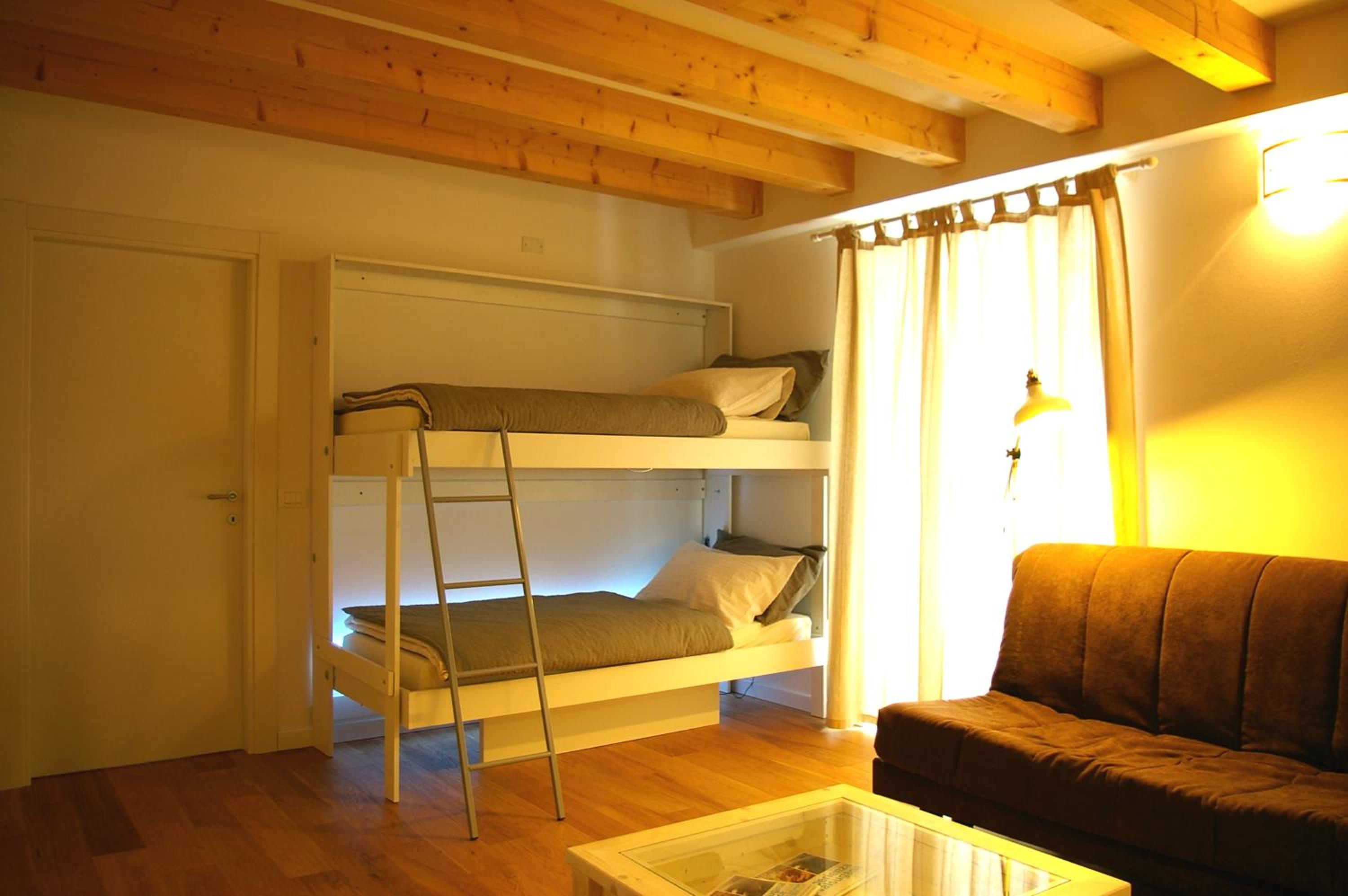 Superior One-Bedroom Apartment photo 2