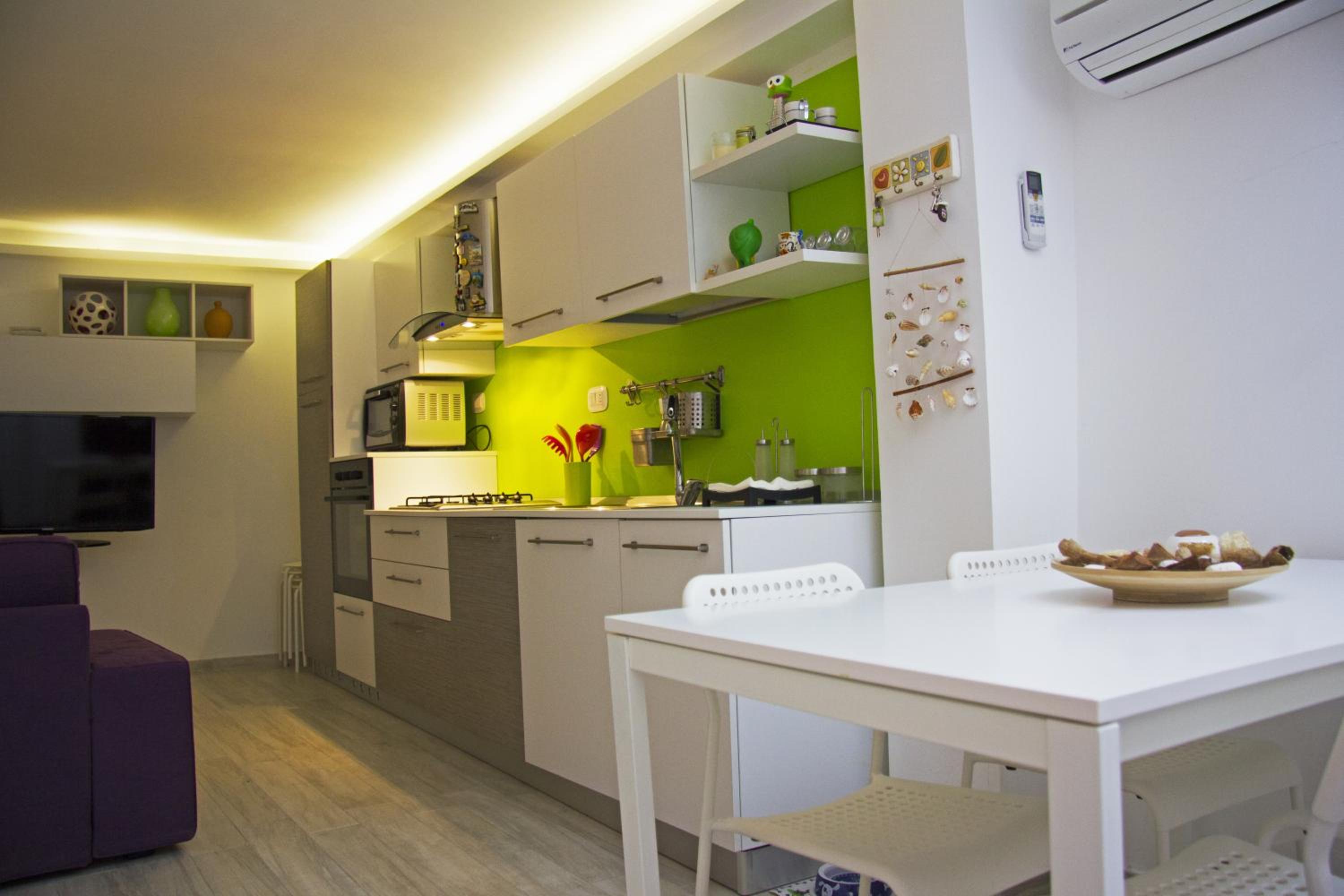 Apartment photo 2