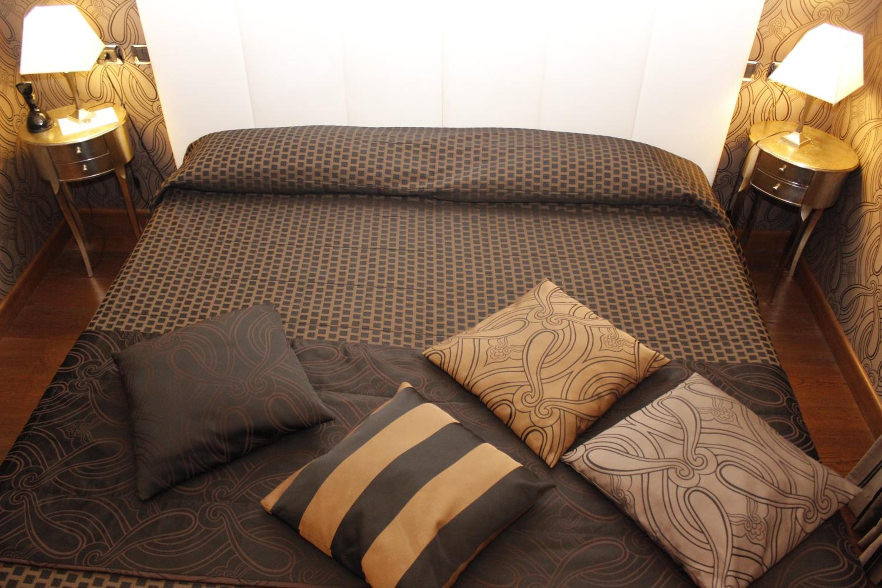 Superior Deluxe Double or Twin Room