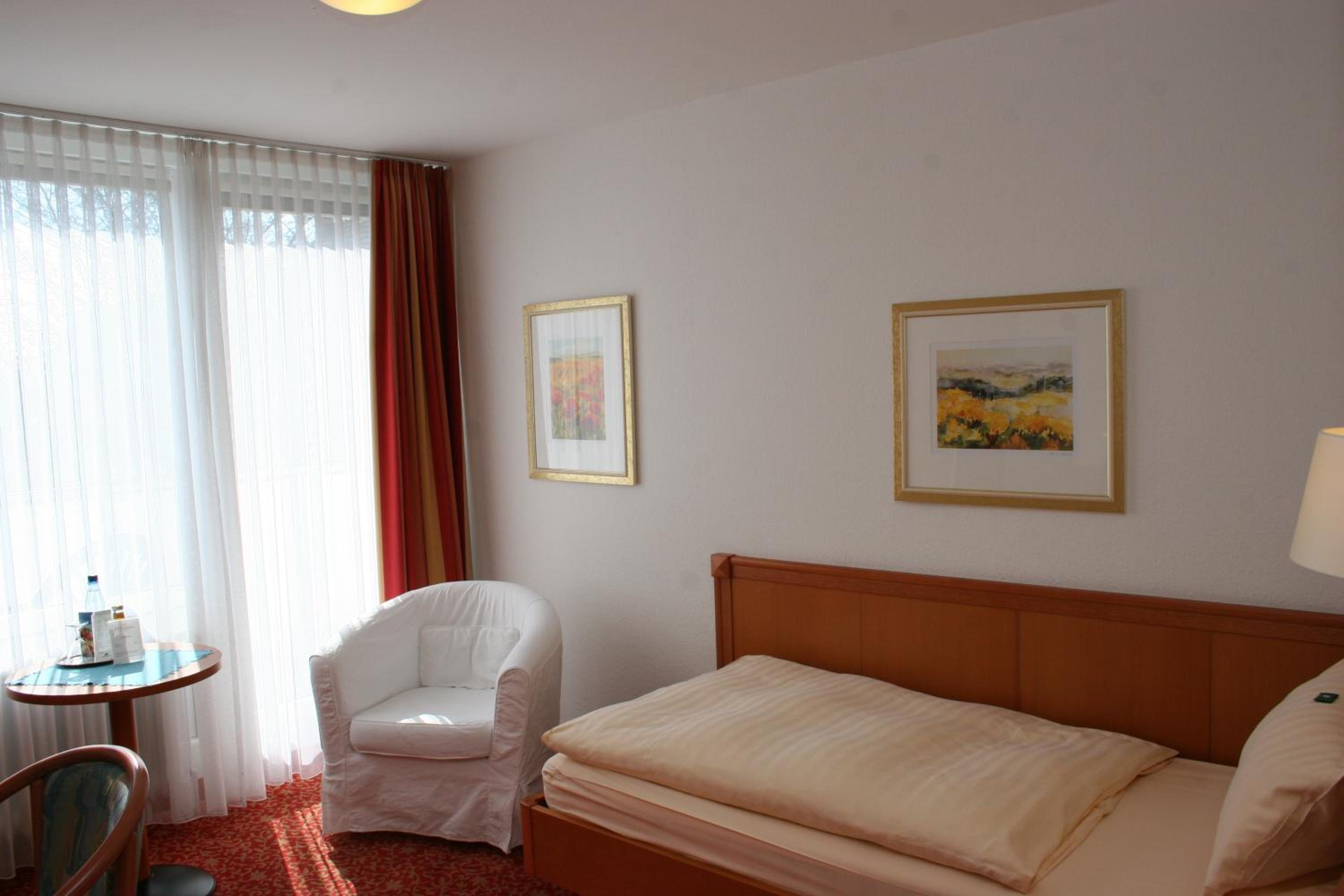 Single Room photo 2