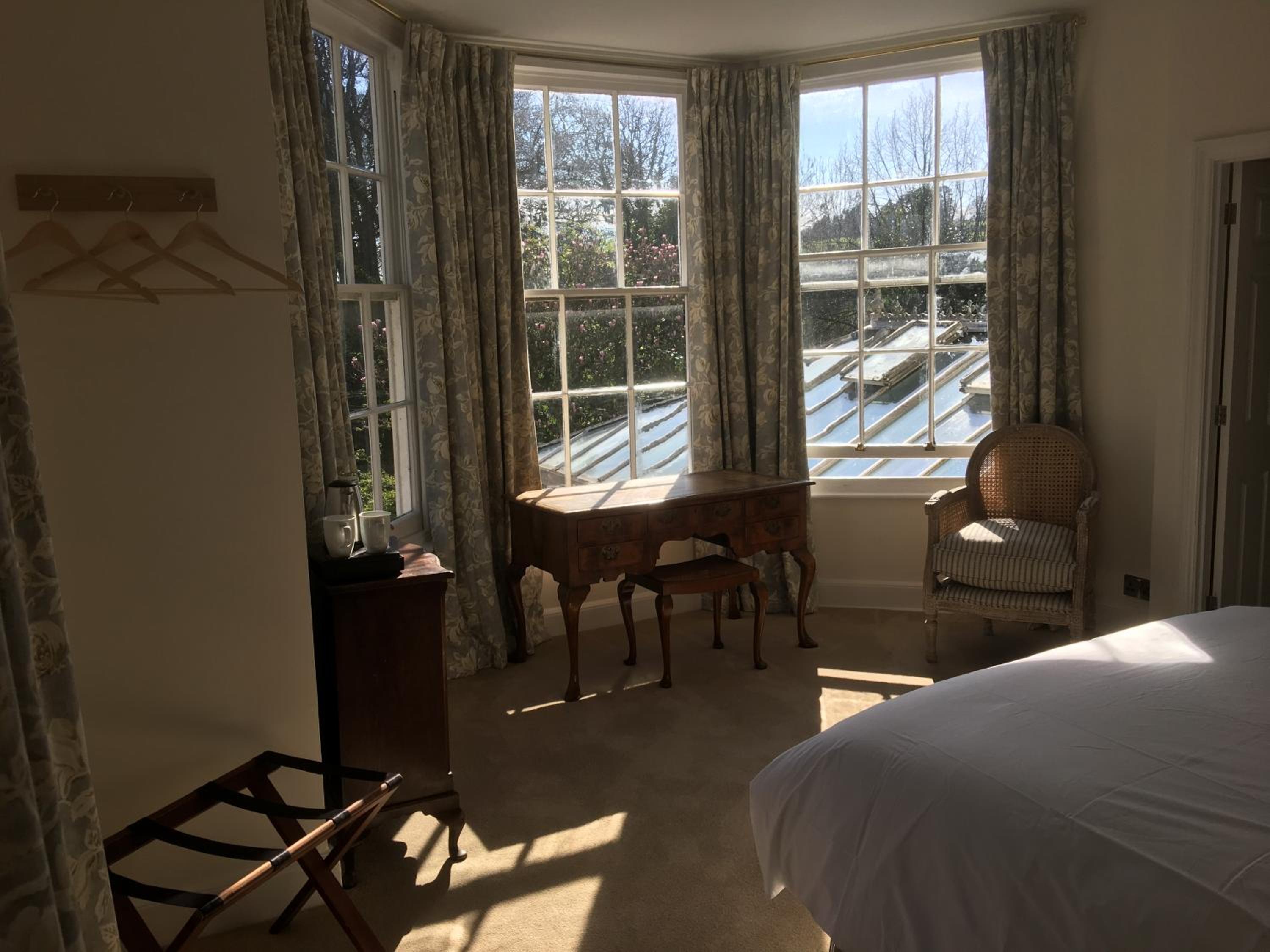 Superior King Room photo 2