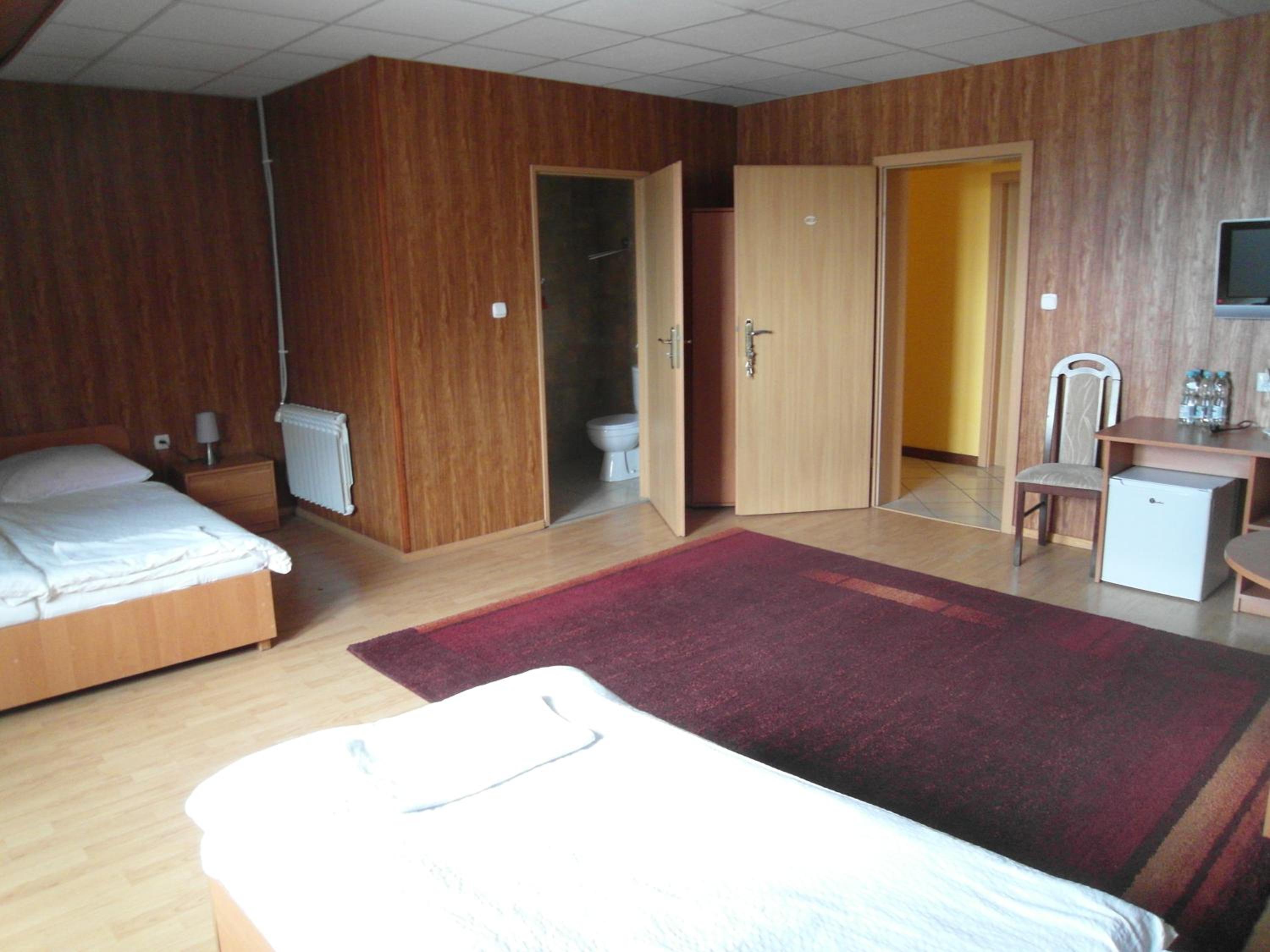 Deluxe Quadruple Room - Photo 2
