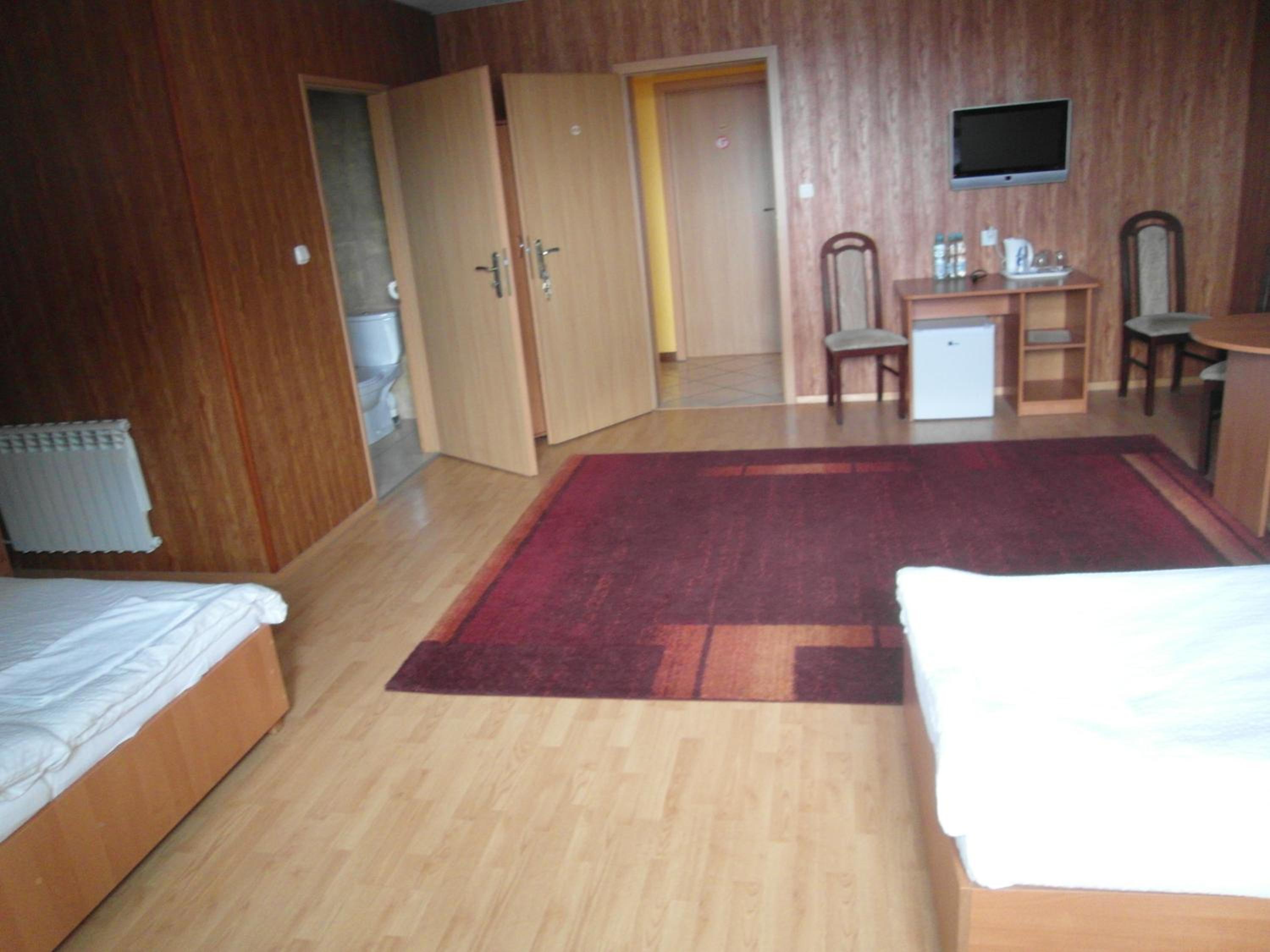 Deluxe Quadruple Room - Photo 1