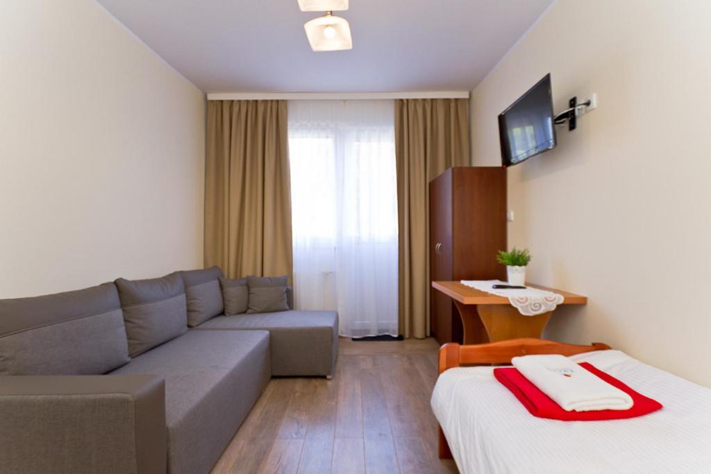 Triple Room with Bathroom photo 1