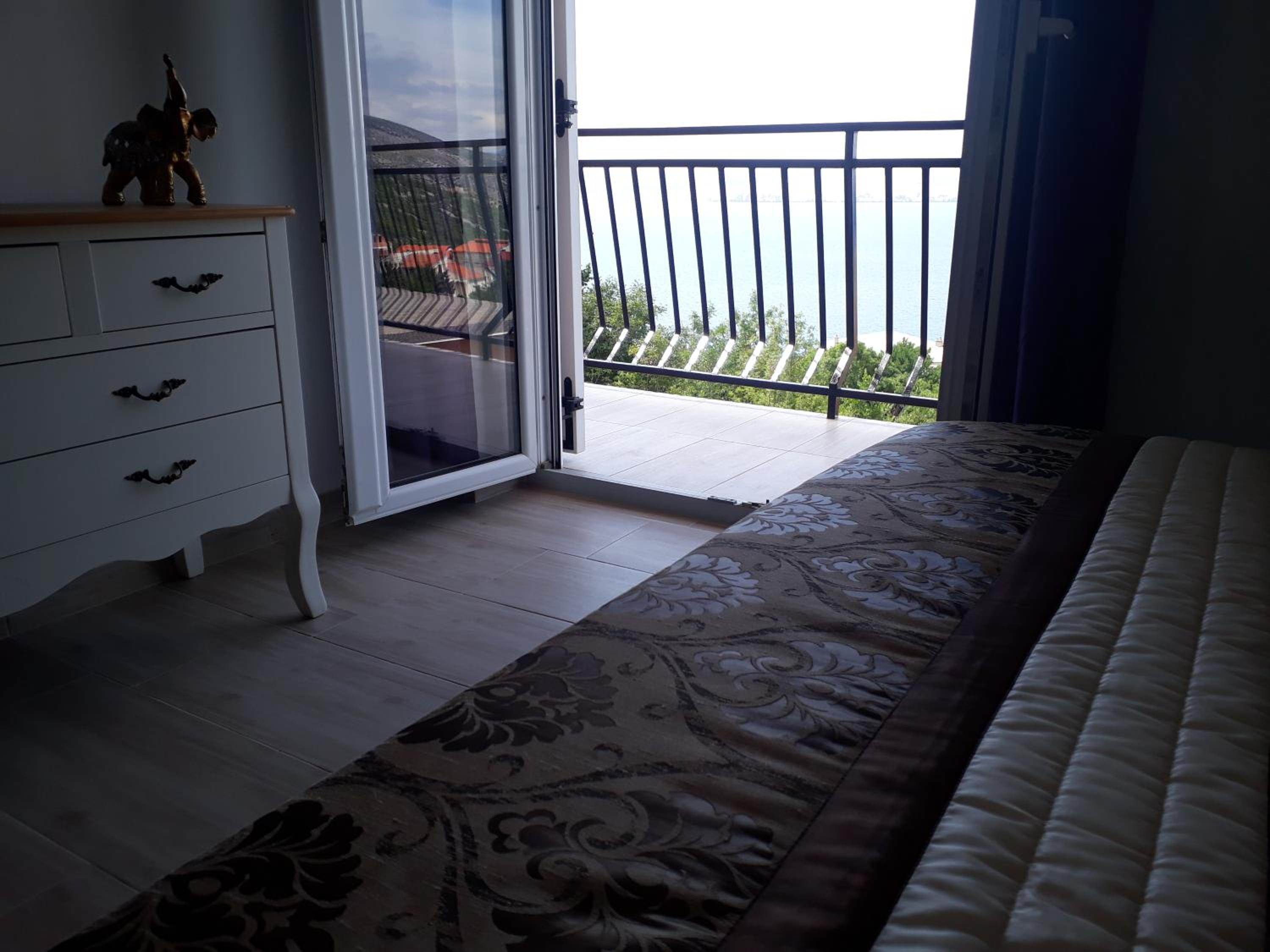 Studio Apartment with Sea View - Photo 18