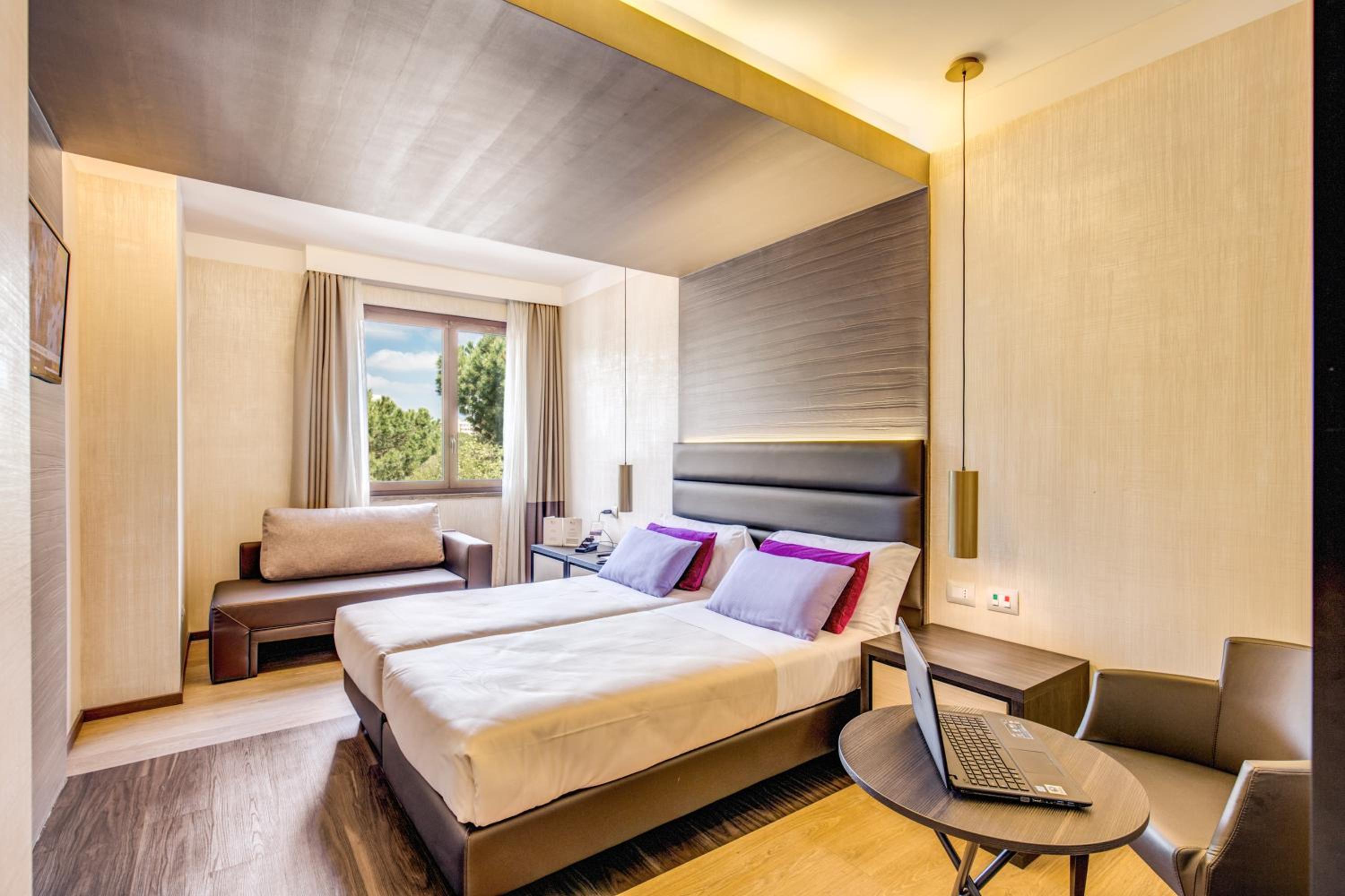 Junior Suite with Garden View