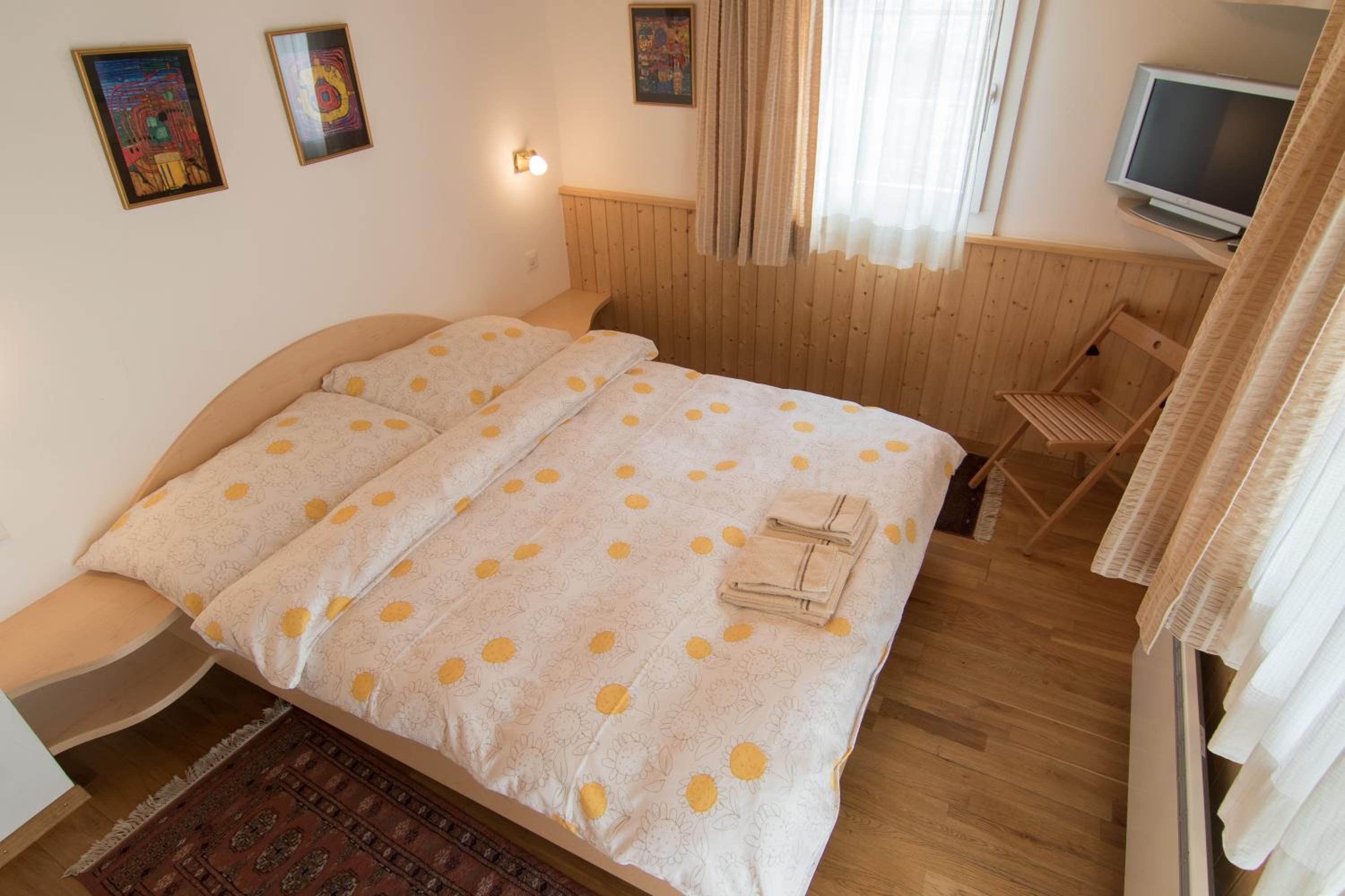 Three-Bedroom Chalet photo 3
