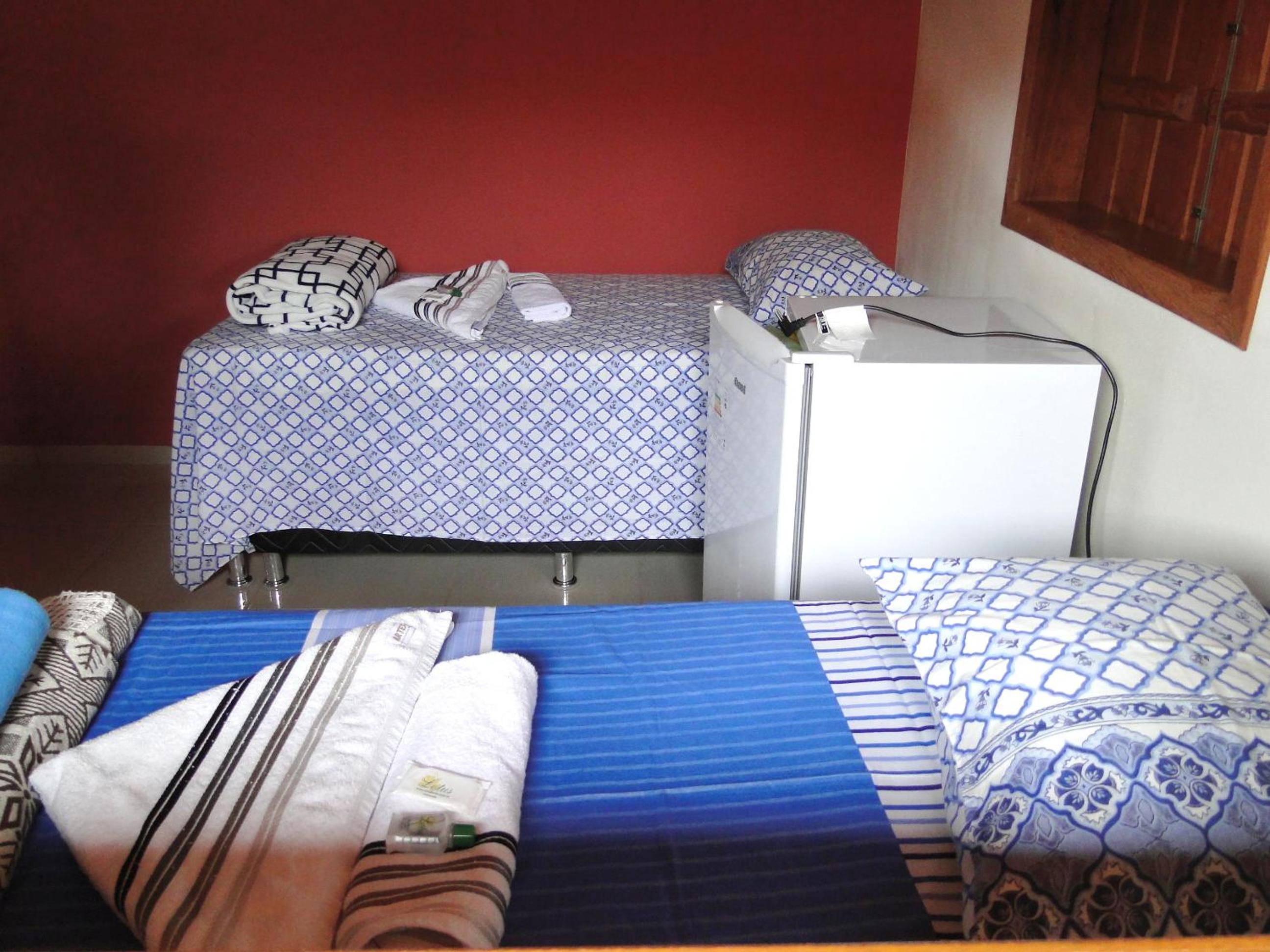 Twin Room with Bathroom photo 1