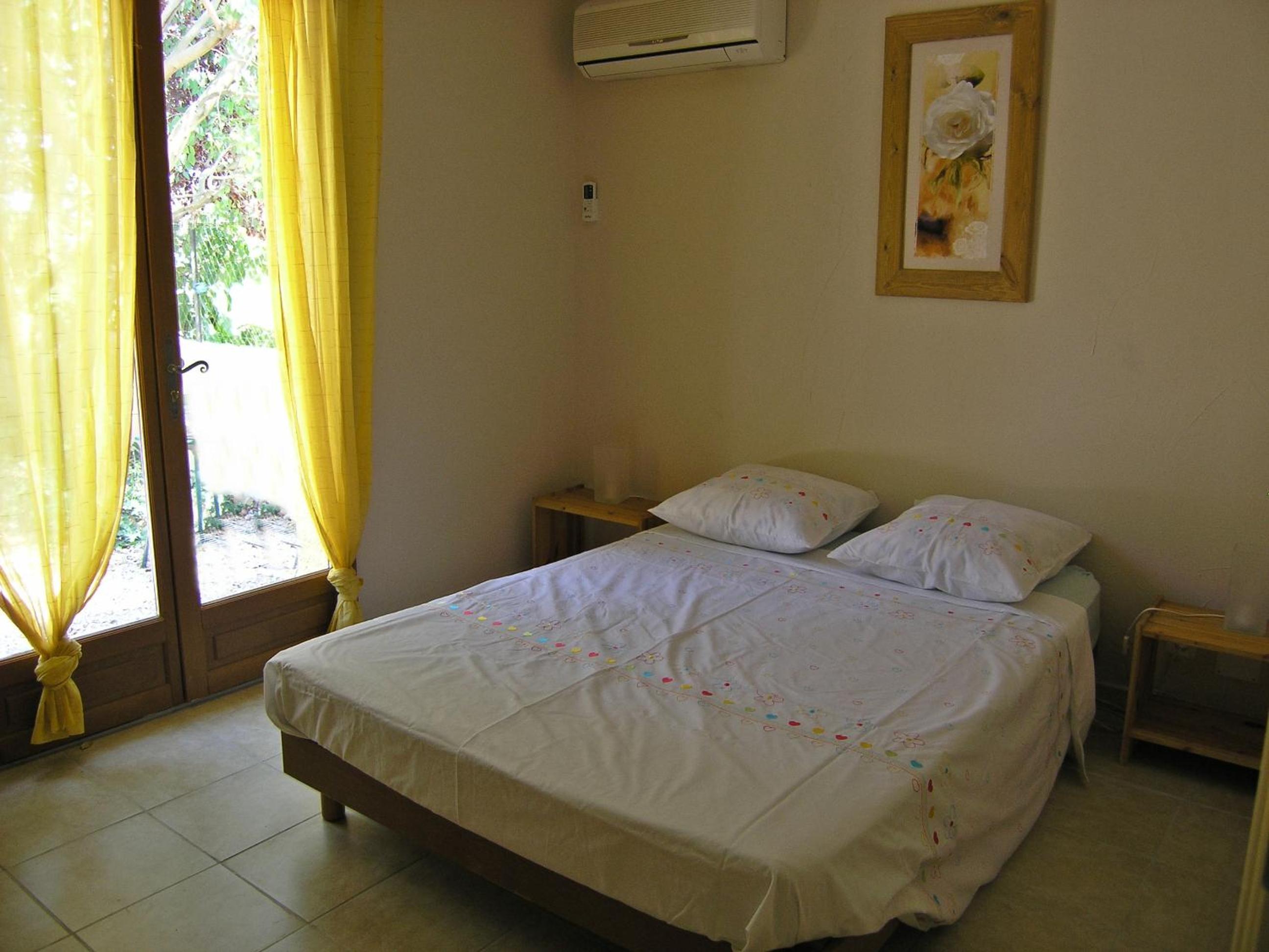 Four-Bedroom House photo 3