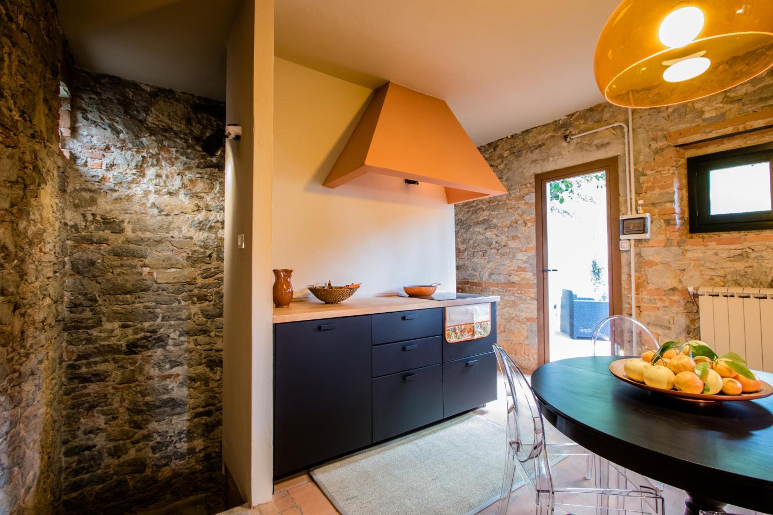 Apartment - Split Level - Photo 8