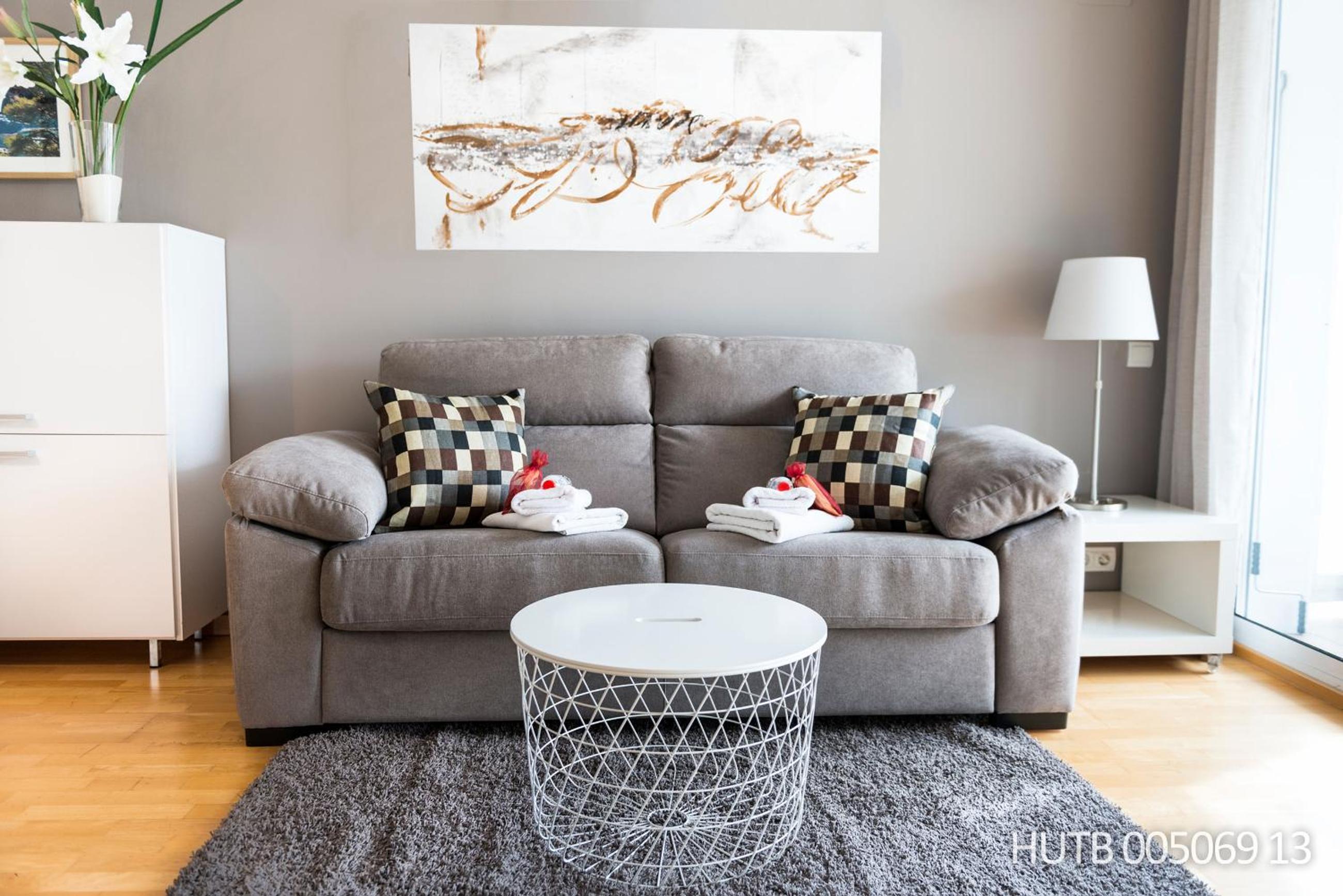 One-Bedroom Apartment (4 Adults) photo 2