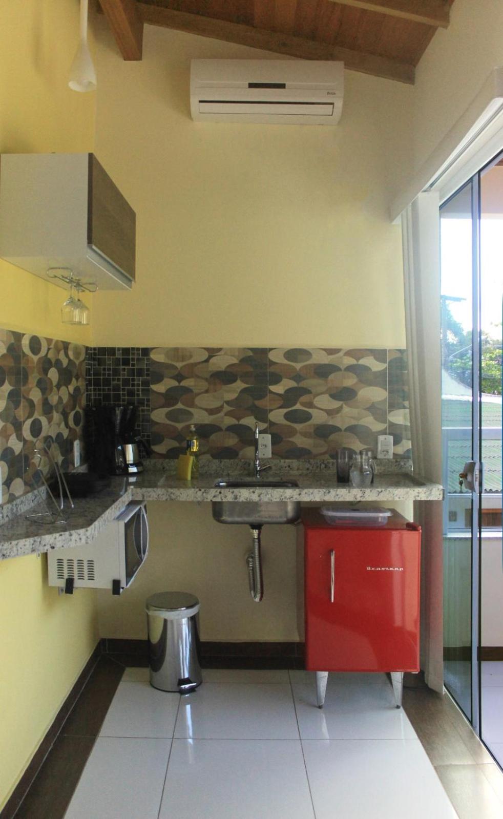 Suite with Hot Tub photo 2