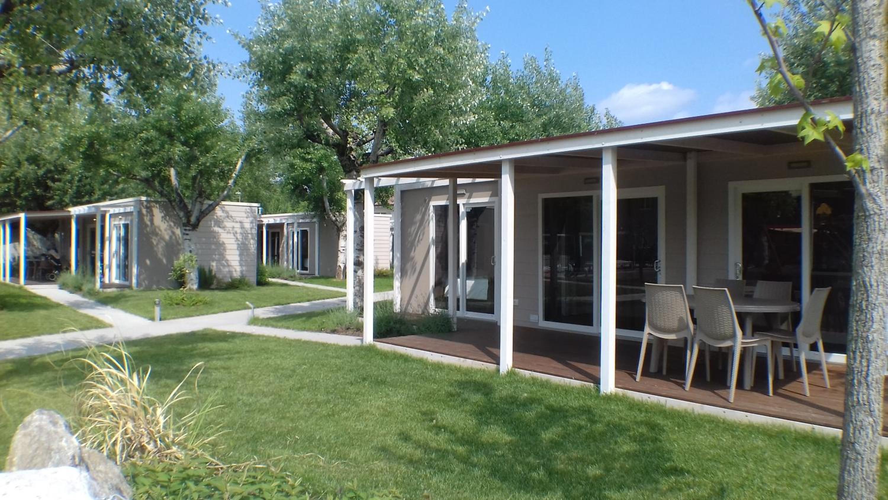 Two-Bedroom Mobile Home - Photo 21