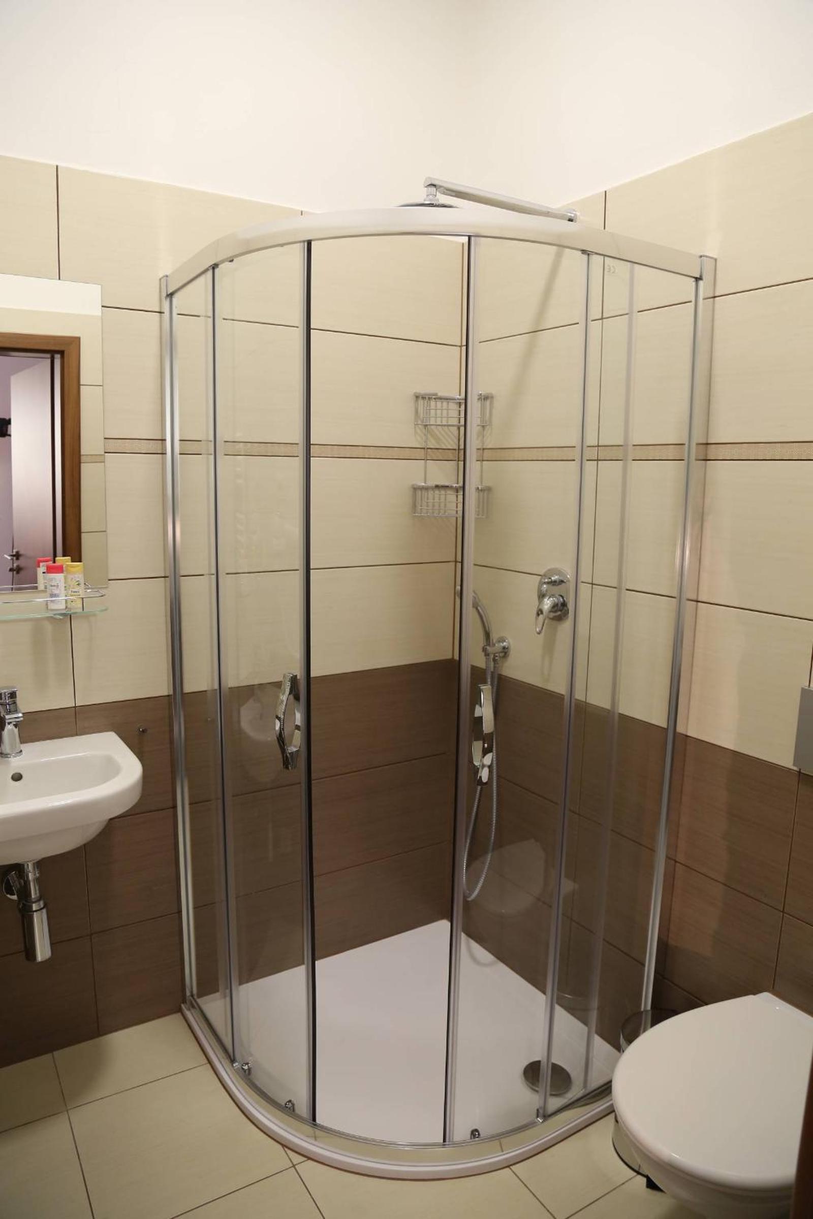 Double Room with Private Bathroom photo 3