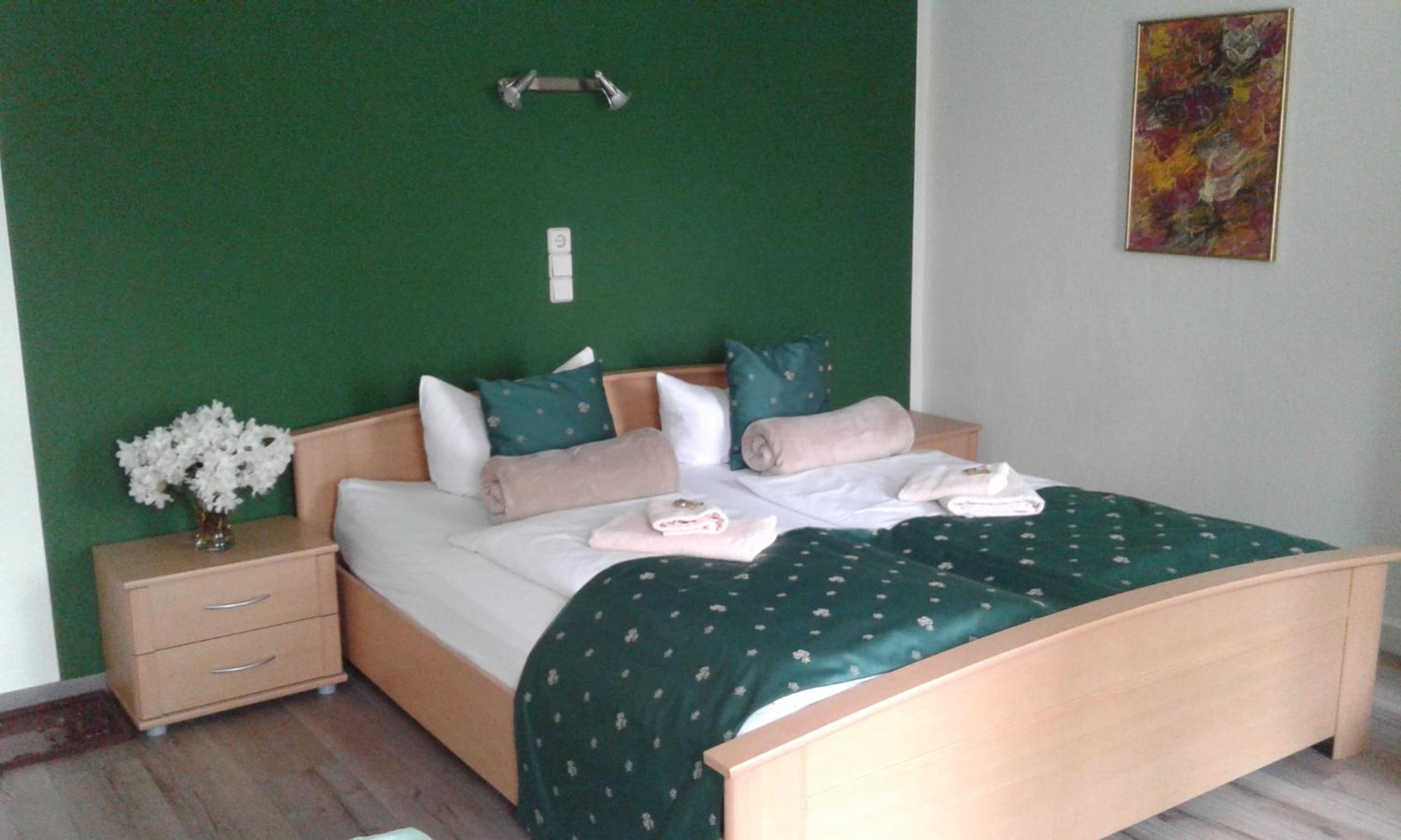 Large Double Room photo 3