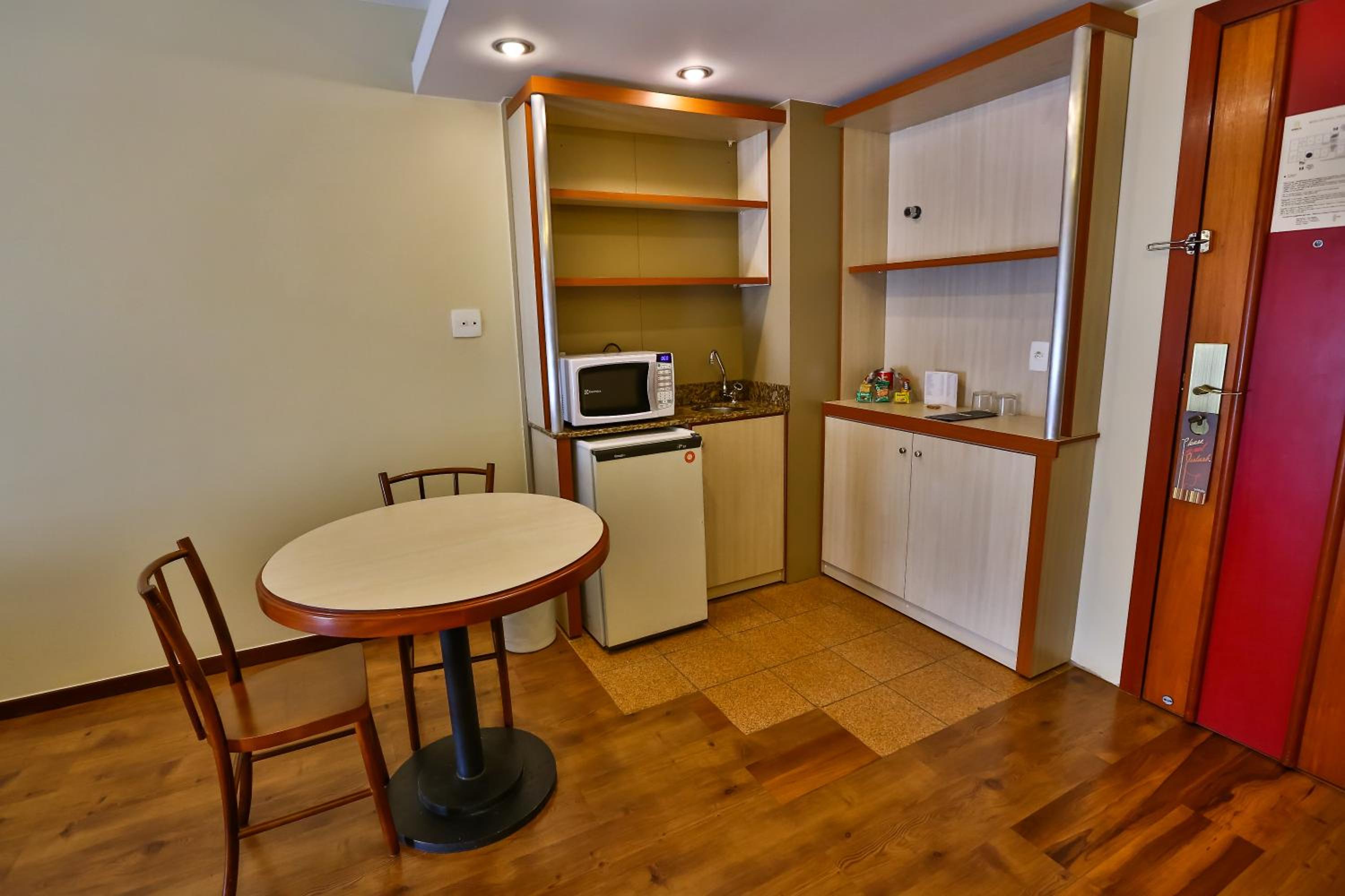 Deluxe Suite photo 2