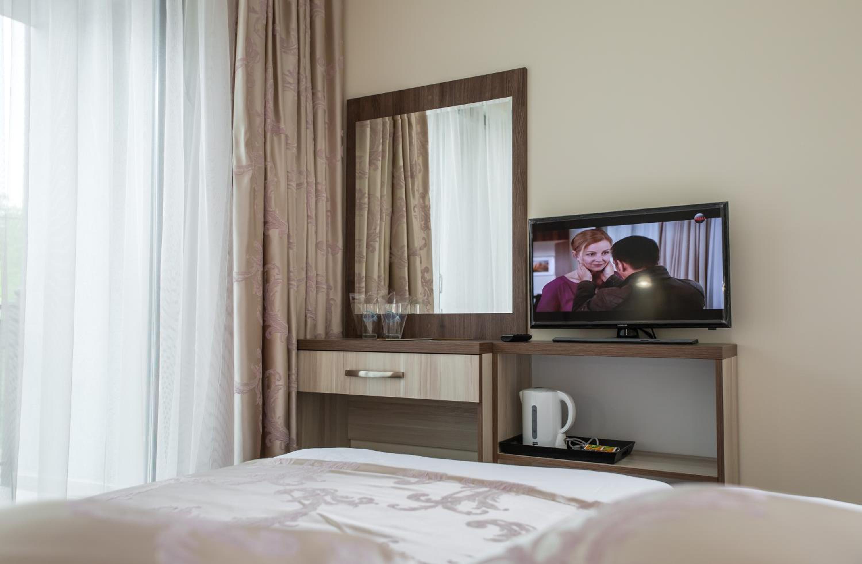 Double Room with Balcony photo 3