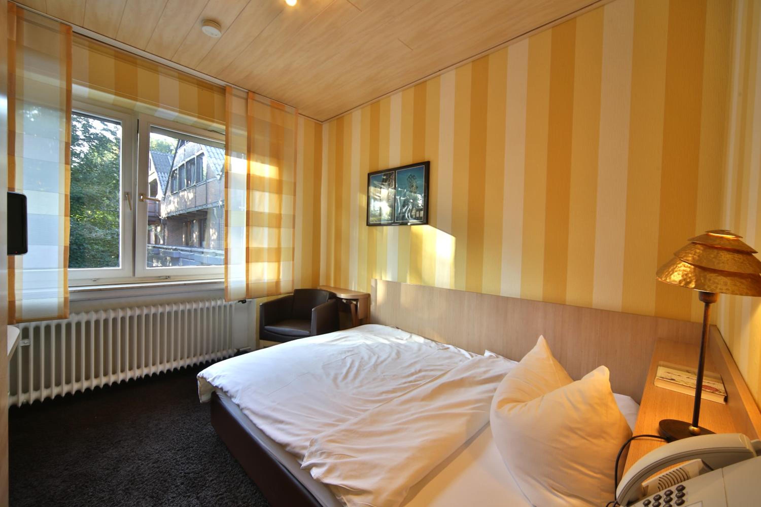 Single Room with Garden View photo 2
