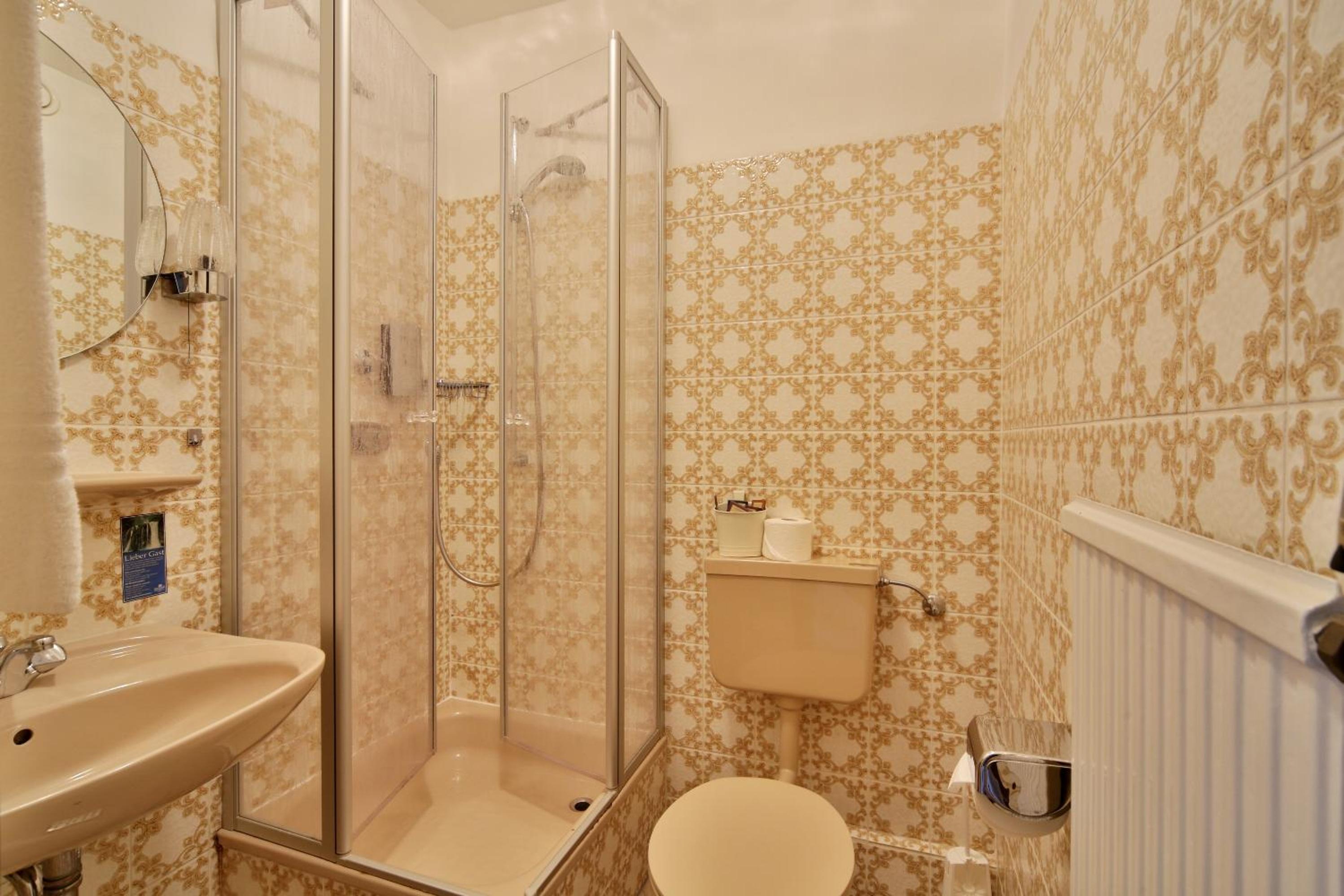 Standard Single Room photo 2
