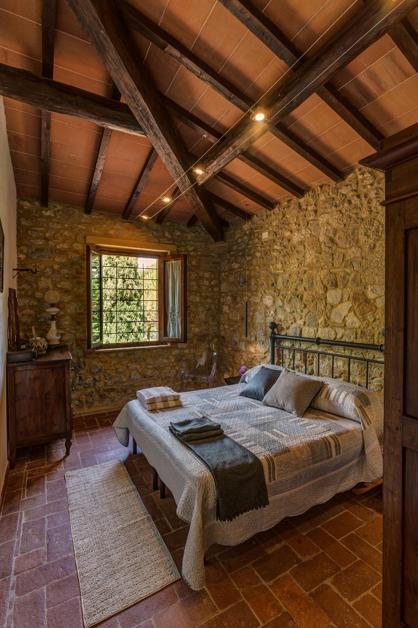 Double Room - Photo 1
