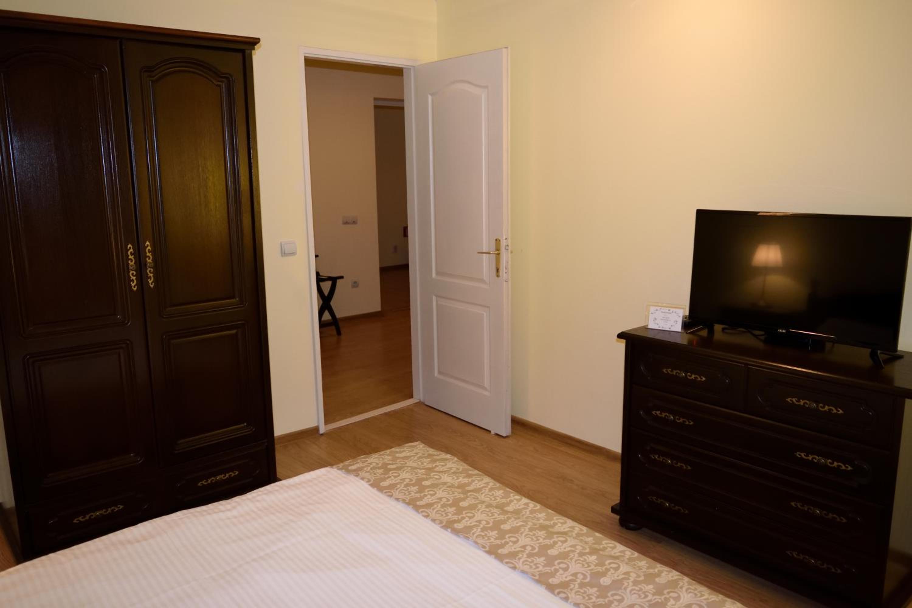 Family Suite - Photo 5