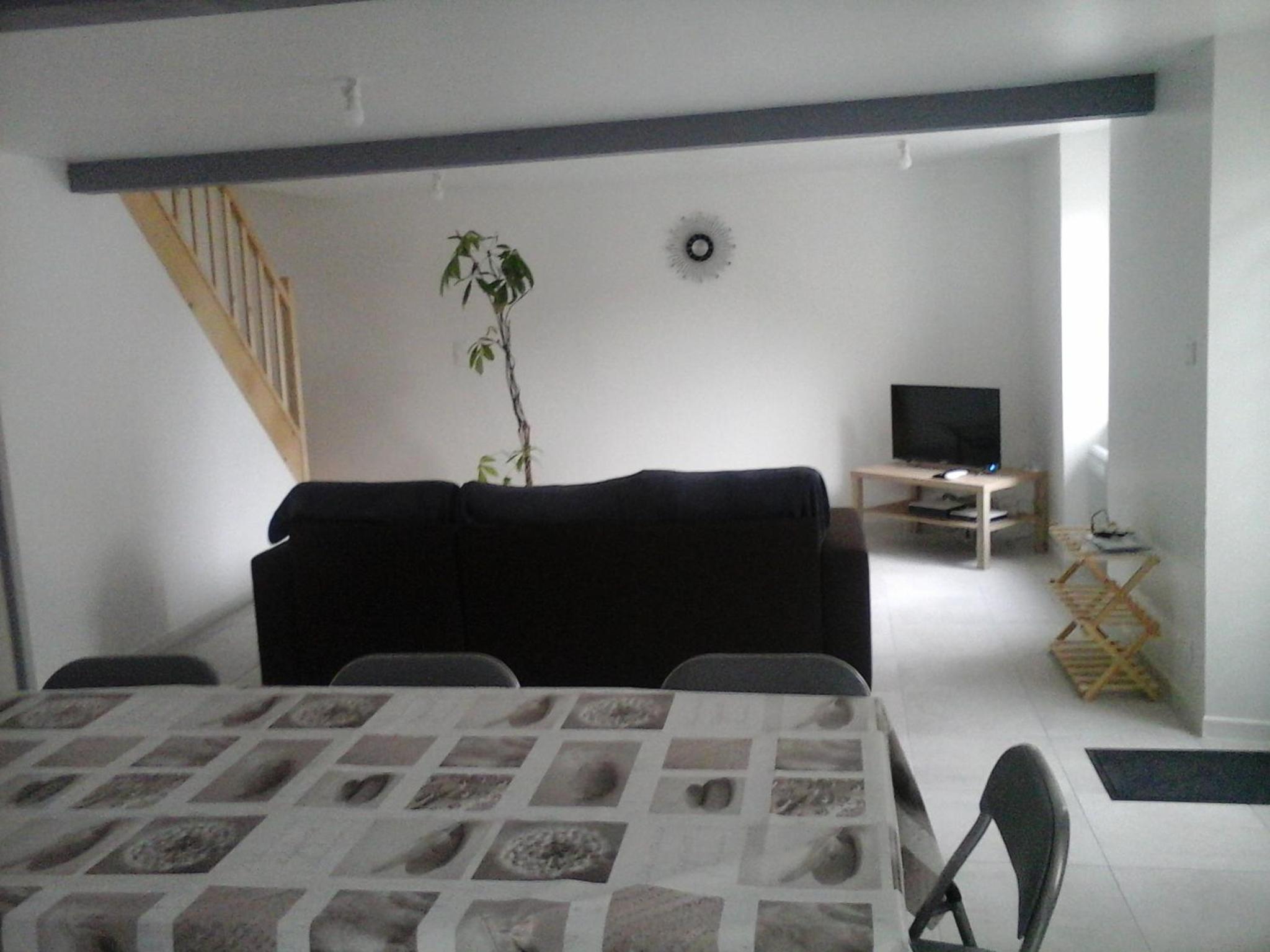 Two-Bedroom House - Photo 6