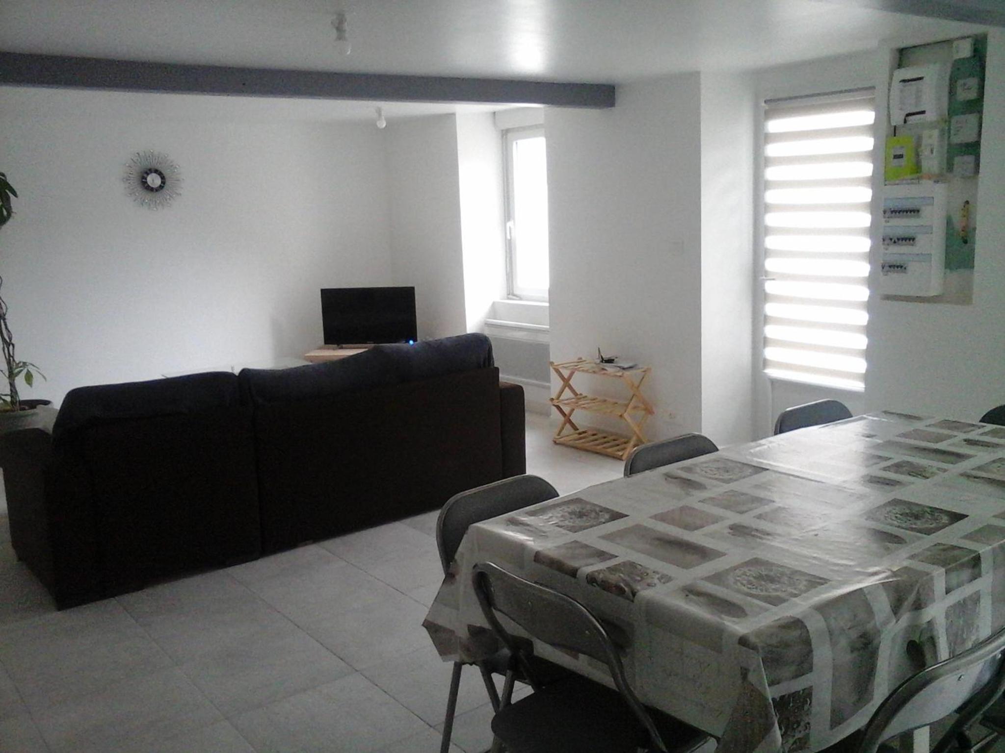 Two-Bedroom House - Photo 7