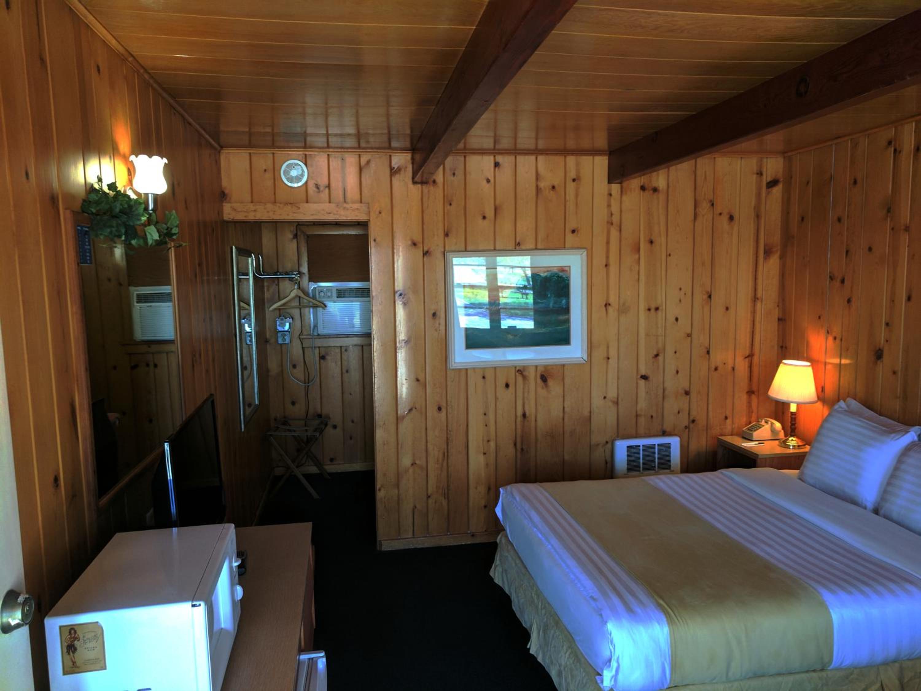 Standard Queen Room - Photo 4