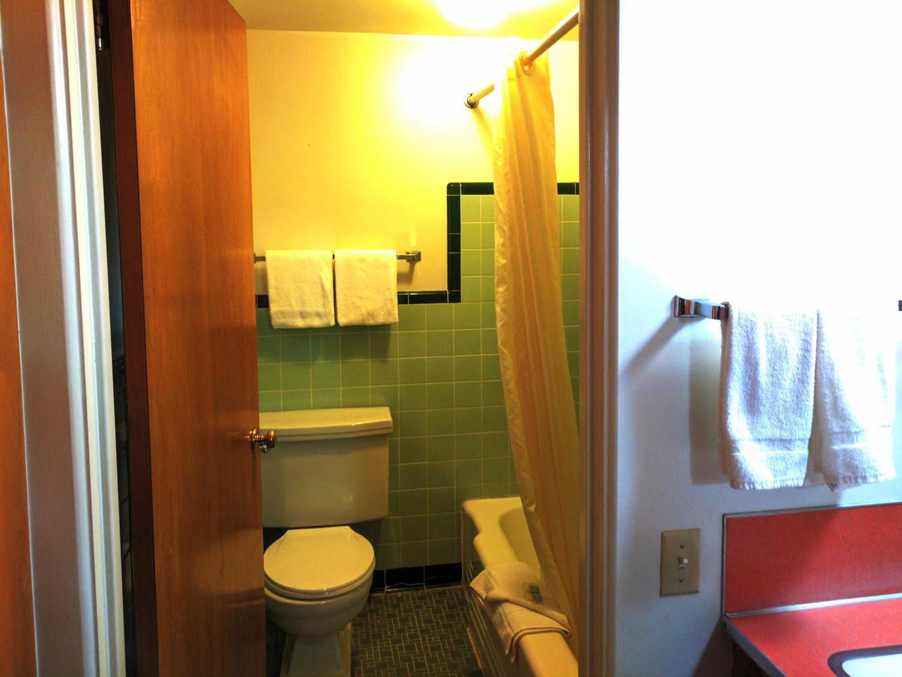 Standard Queen Room - Photo 2