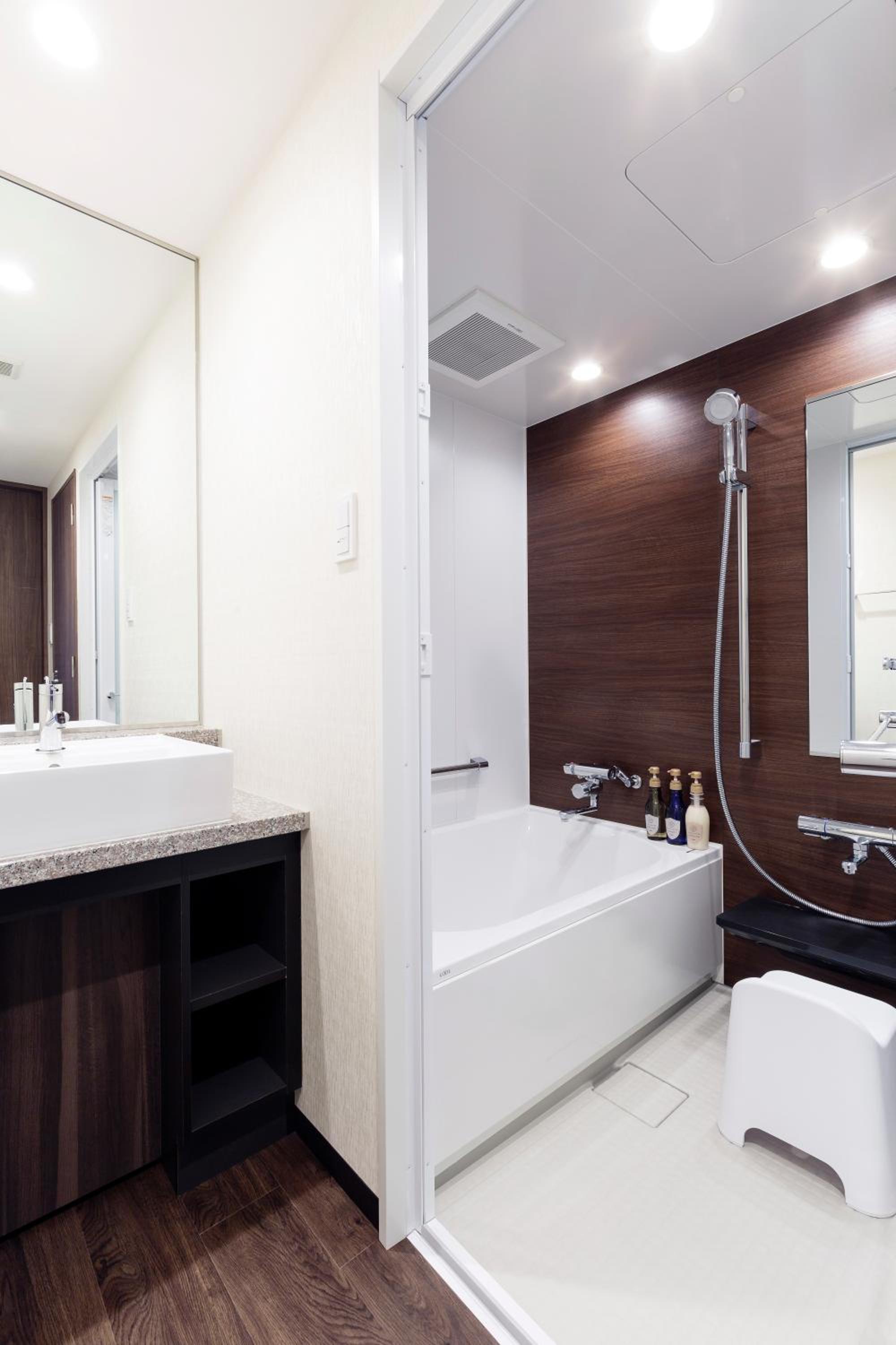 Superior Twin Room - Non Smoking - House Keeping is Optional with Additional Cost 2 beds (43 in×75 in) - Photo 3