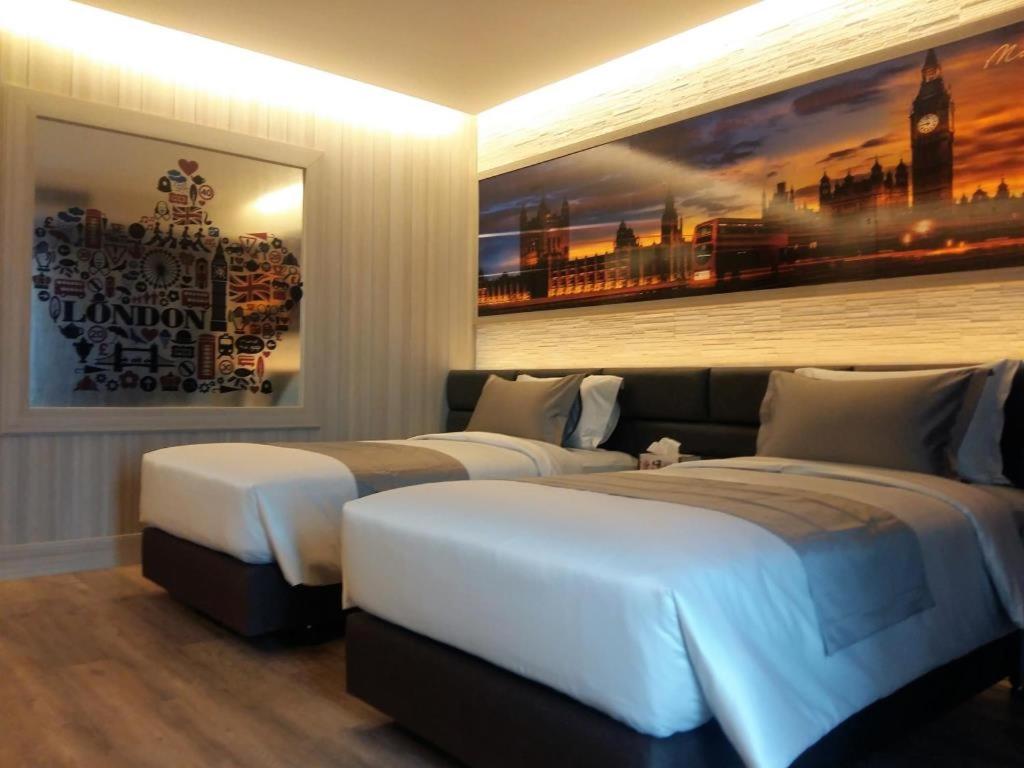 Deluxe Twin Room photo 2