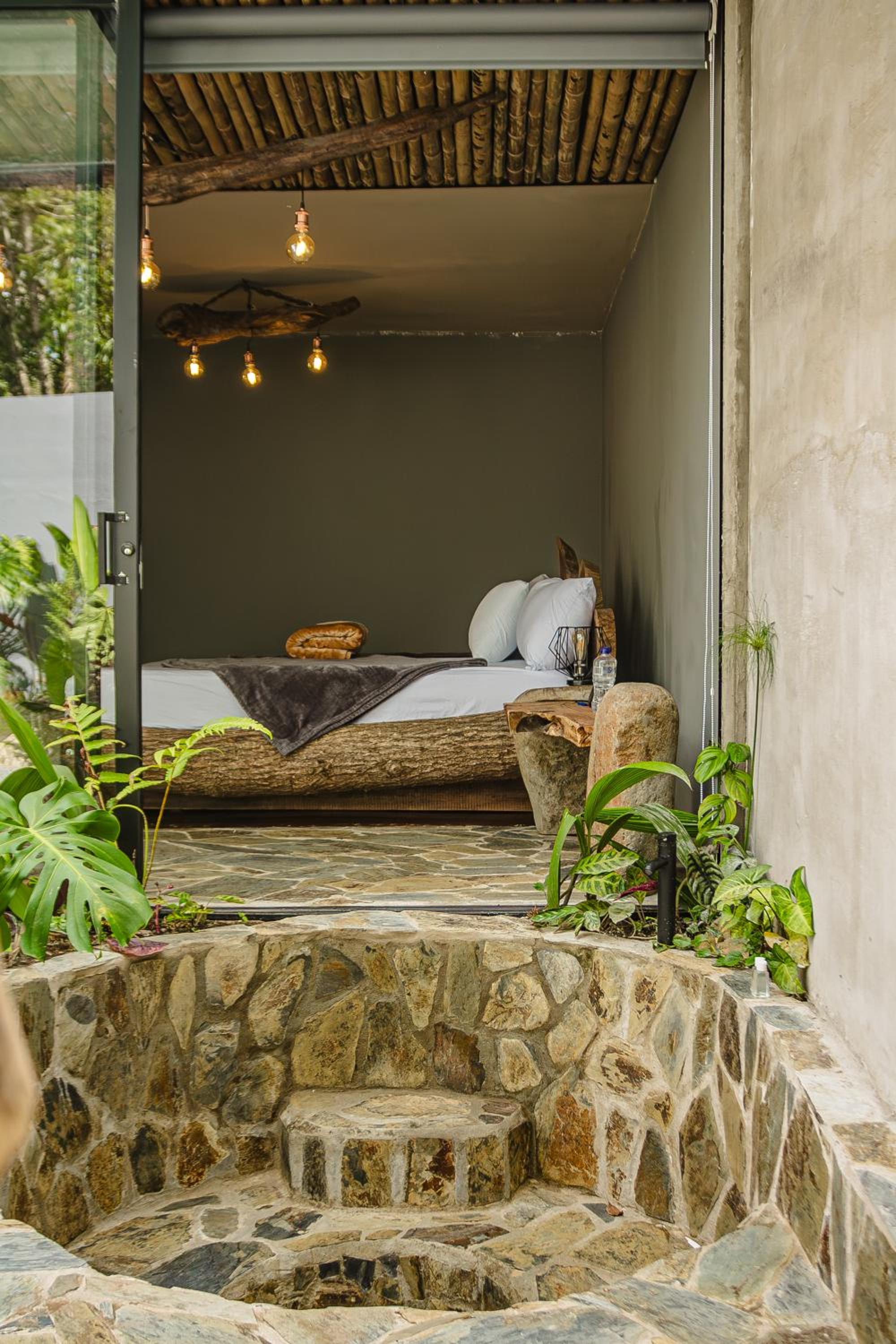 Deluxe Bungalow with Garden View