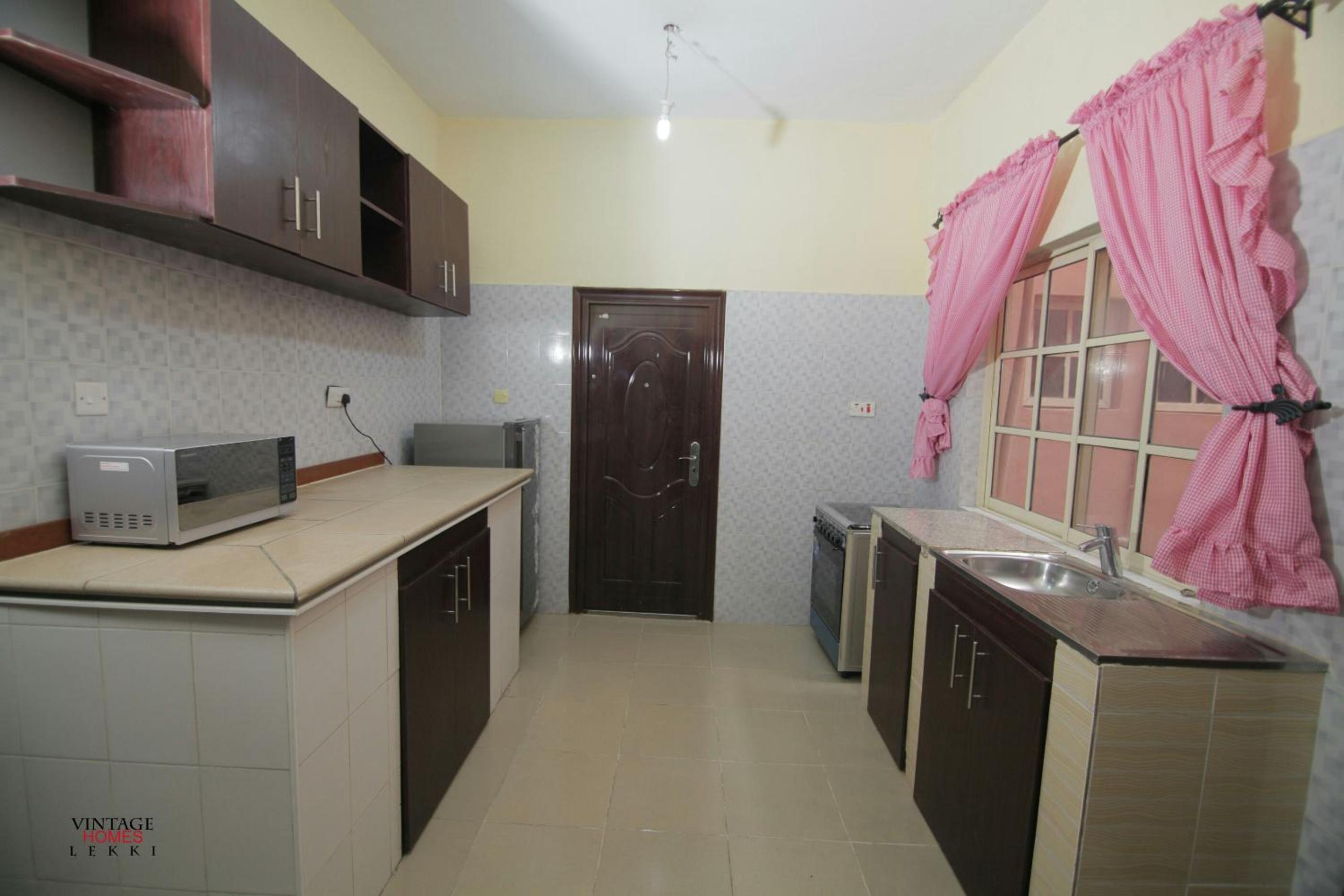 Three-Bedroom Apartment photo 3