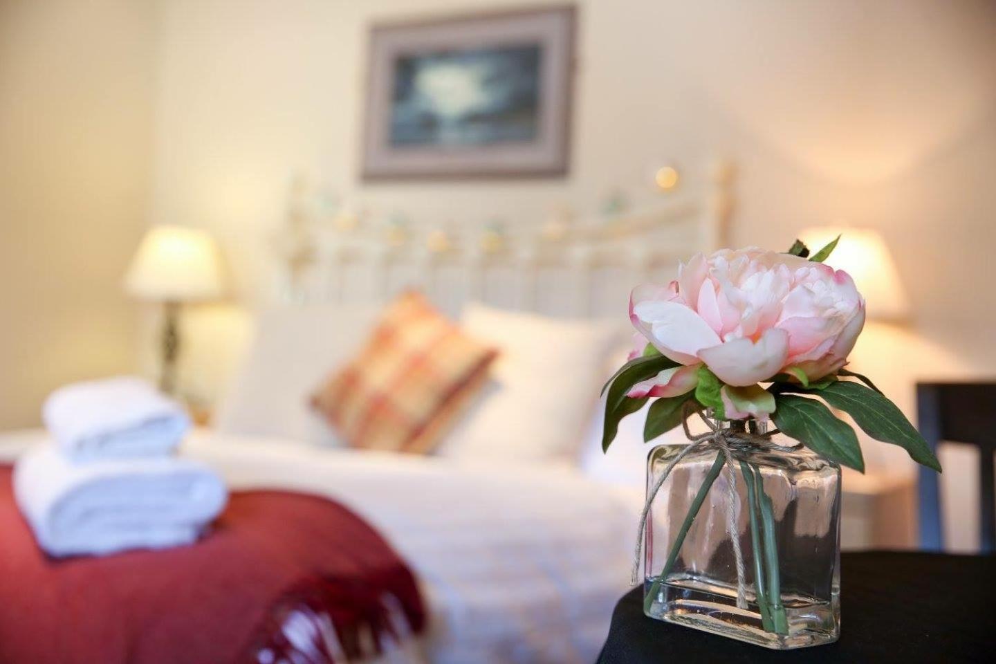 Double Room with Private Bathroom - Photo 4