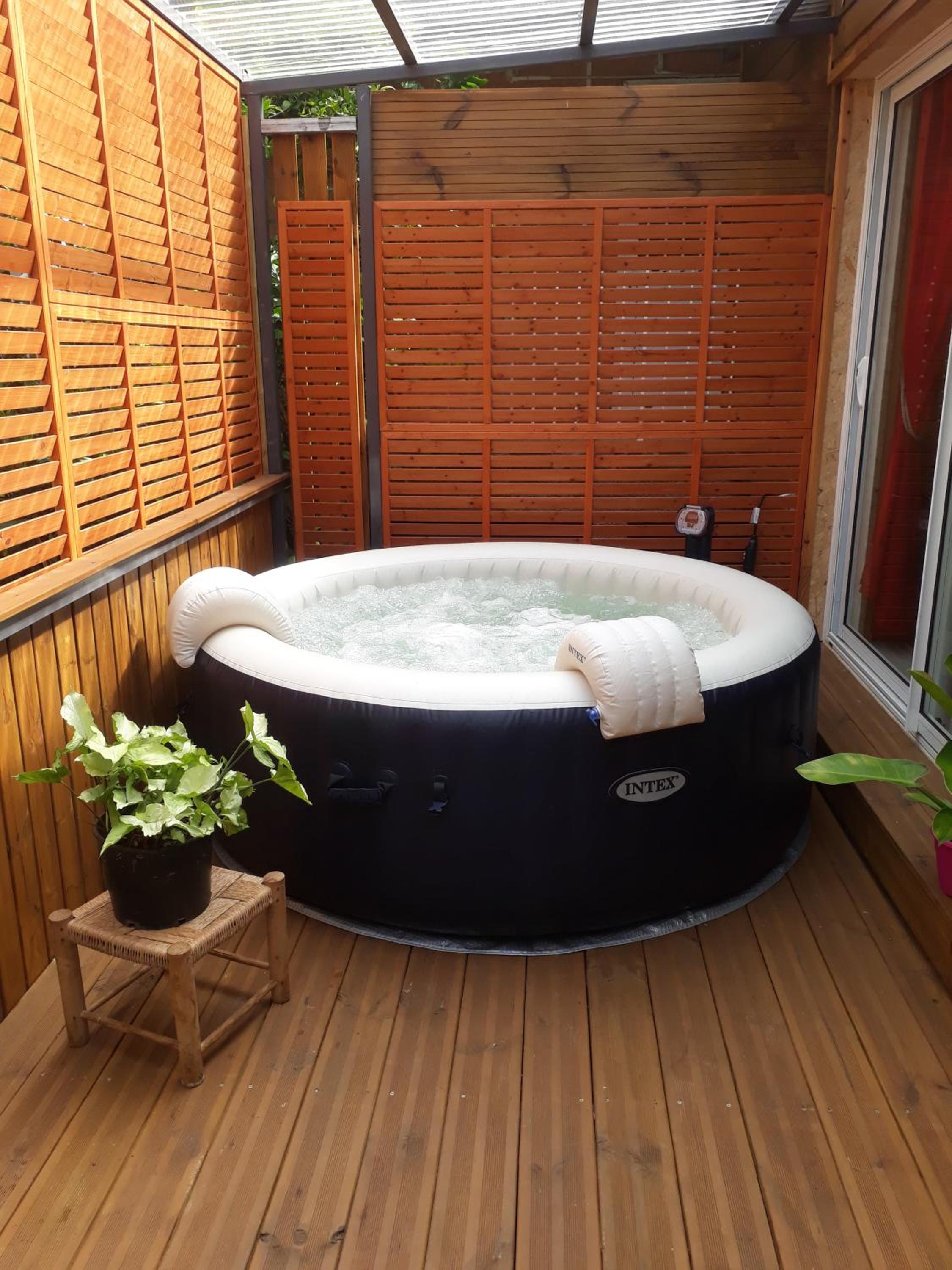 Deluxe Bungalow with Jacuzzi  photo 3