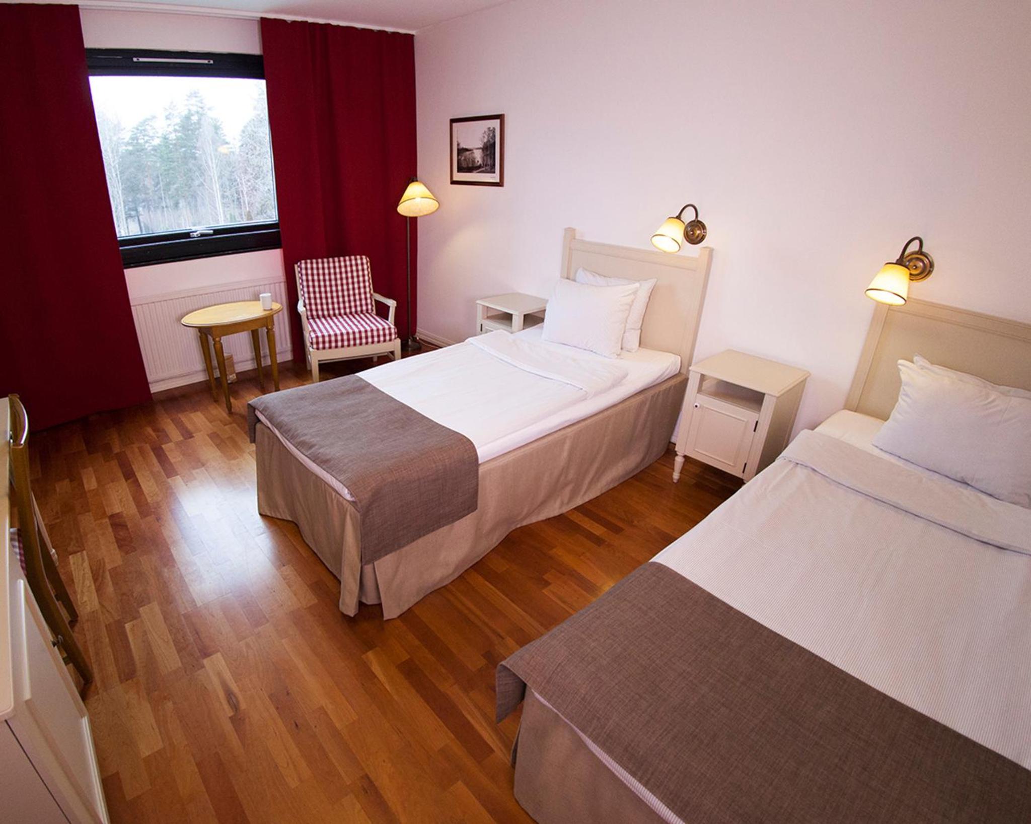 Twin Room - Photo 4
