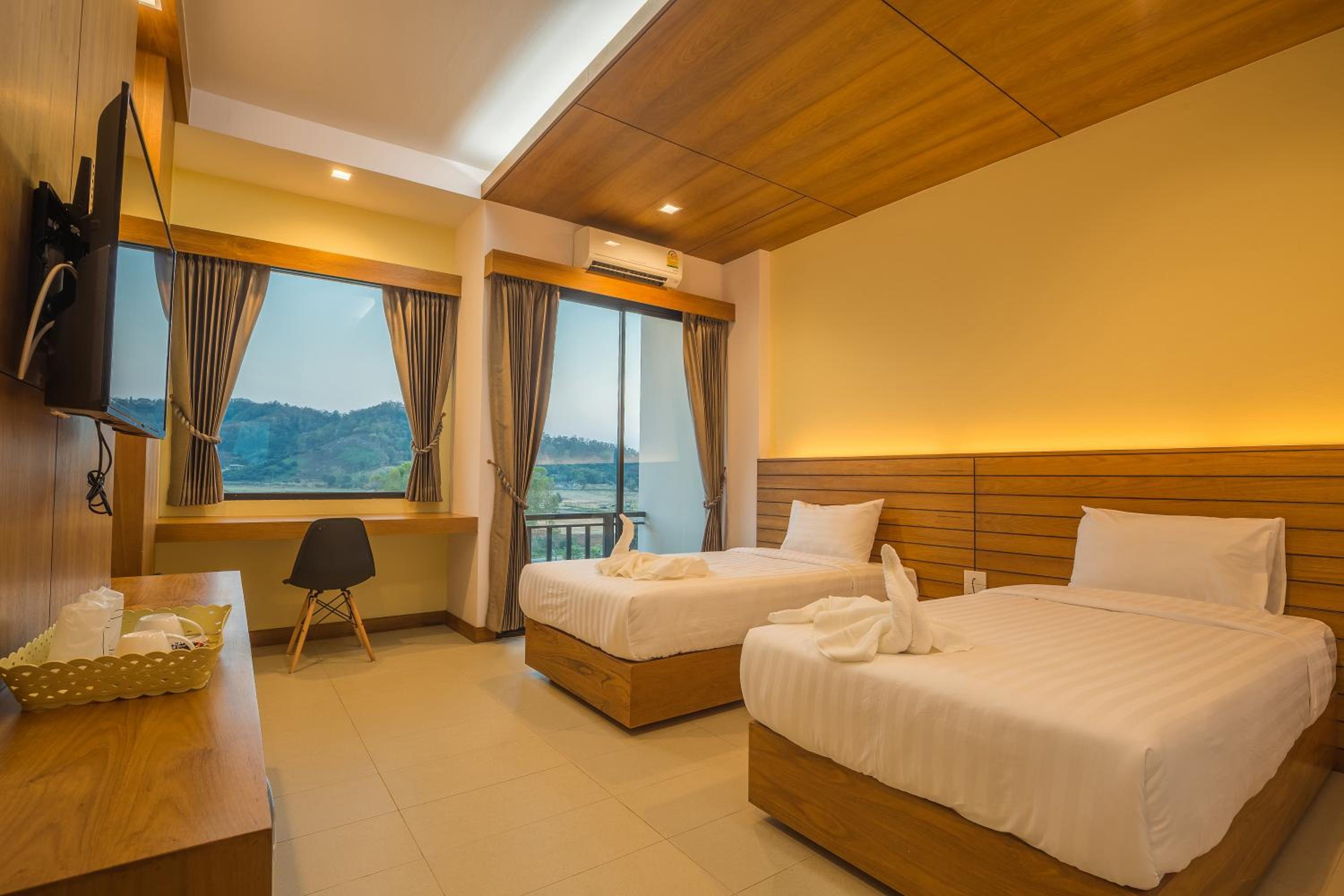 Deluxe Twin Room