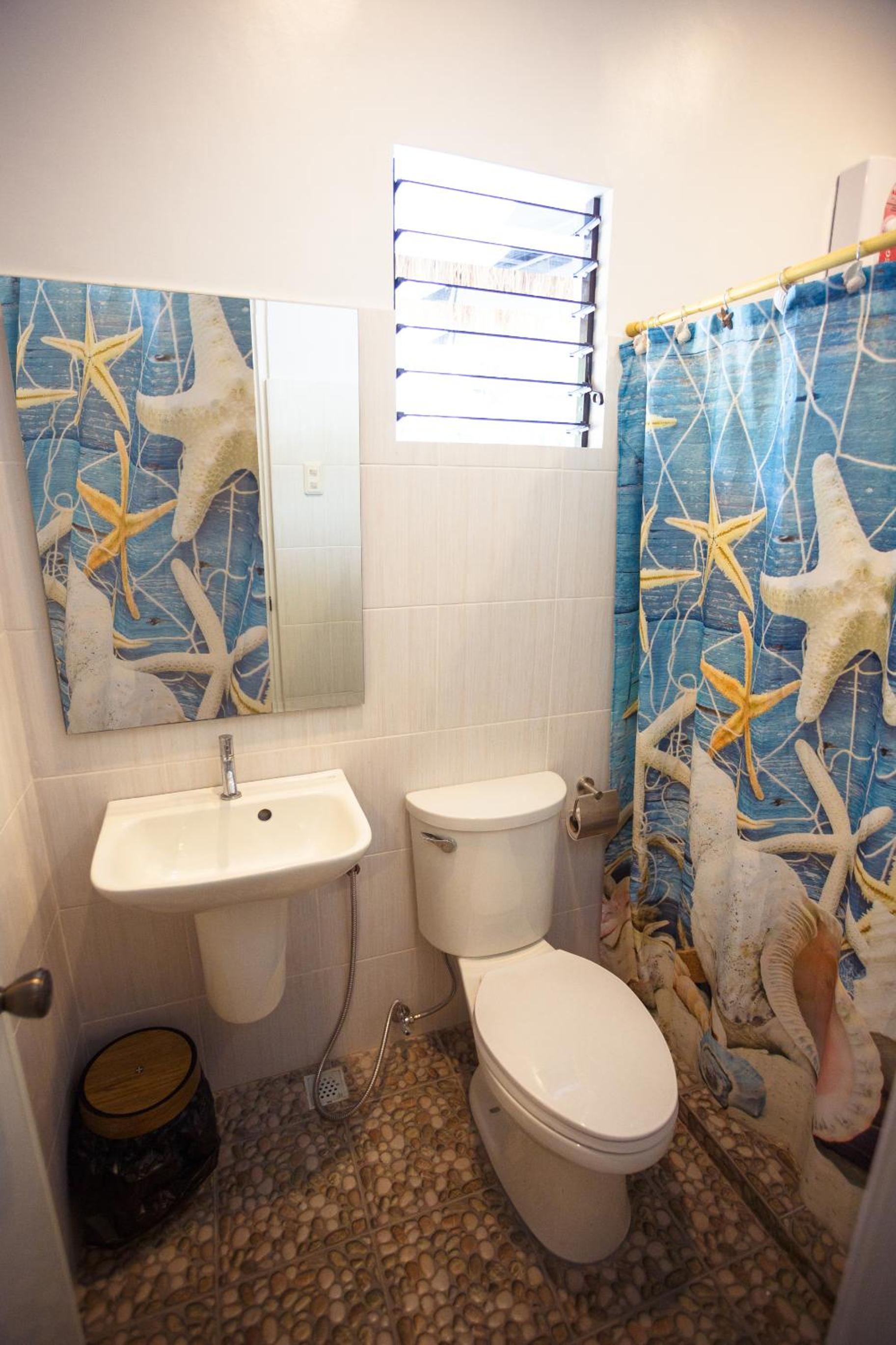 Deluxe Double Room with Balcony and Sea View - Photo 9
