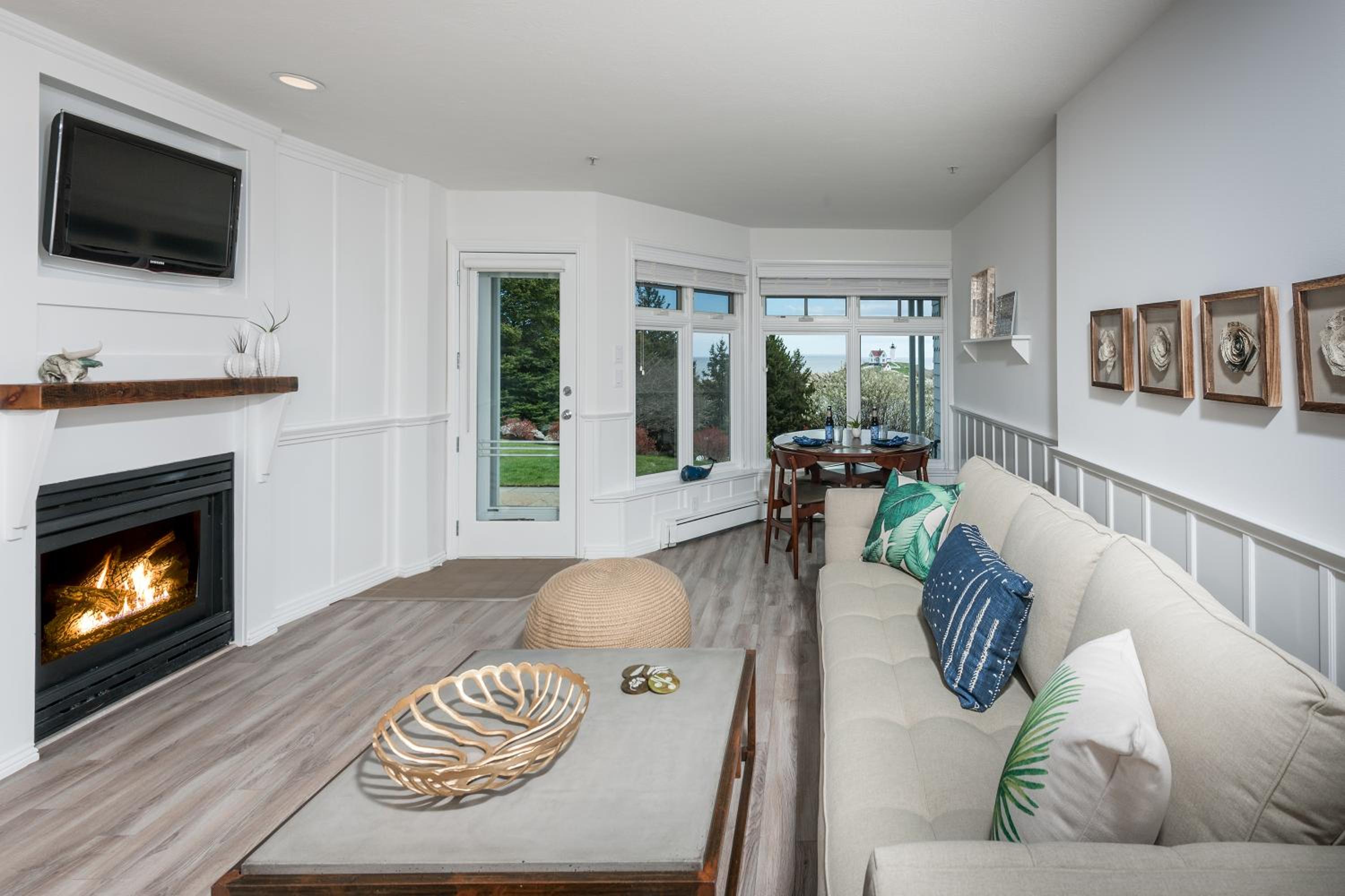 Superior King Suite