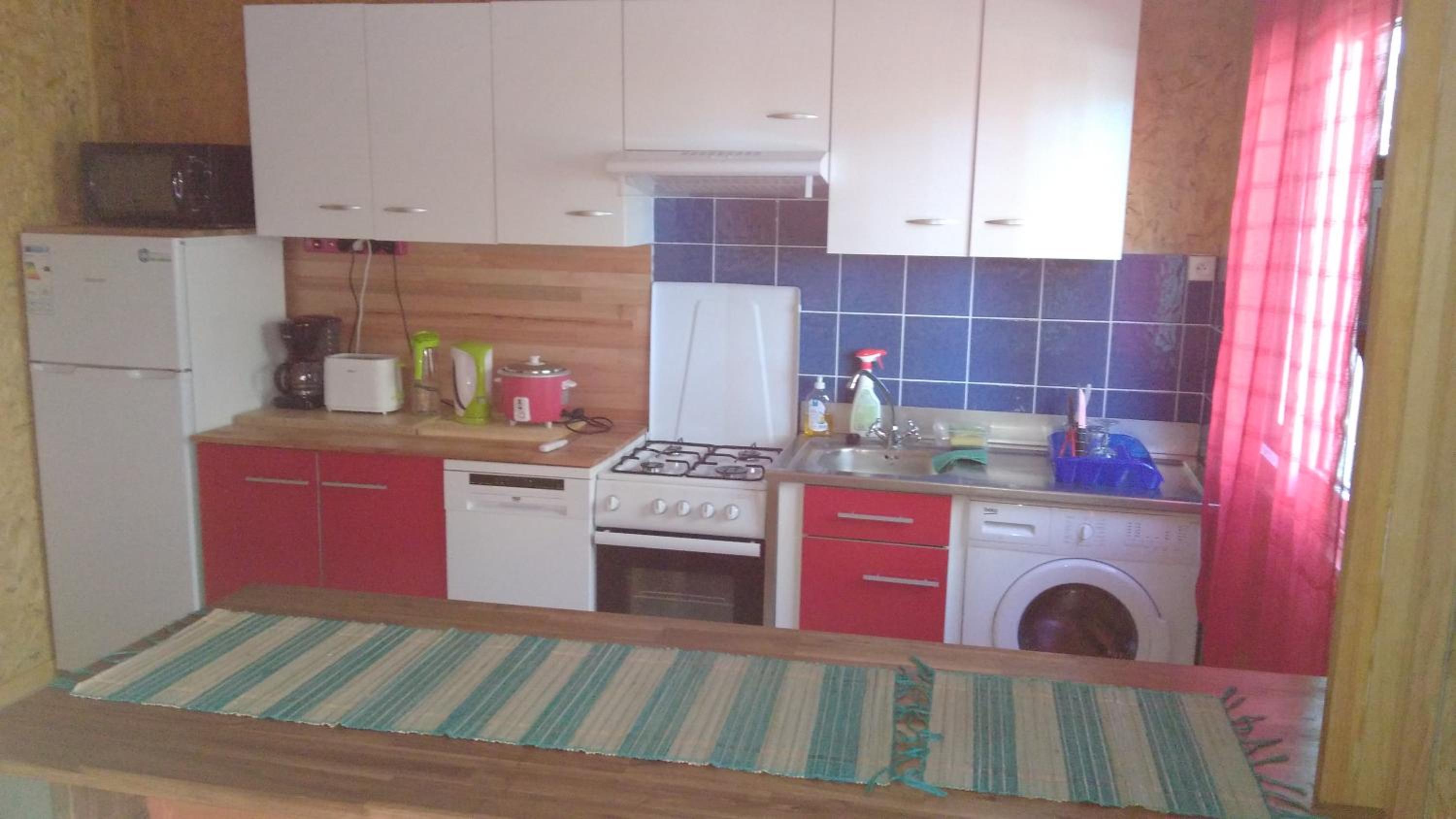 Deluxe Bungalow with Jacuzzi photo 2