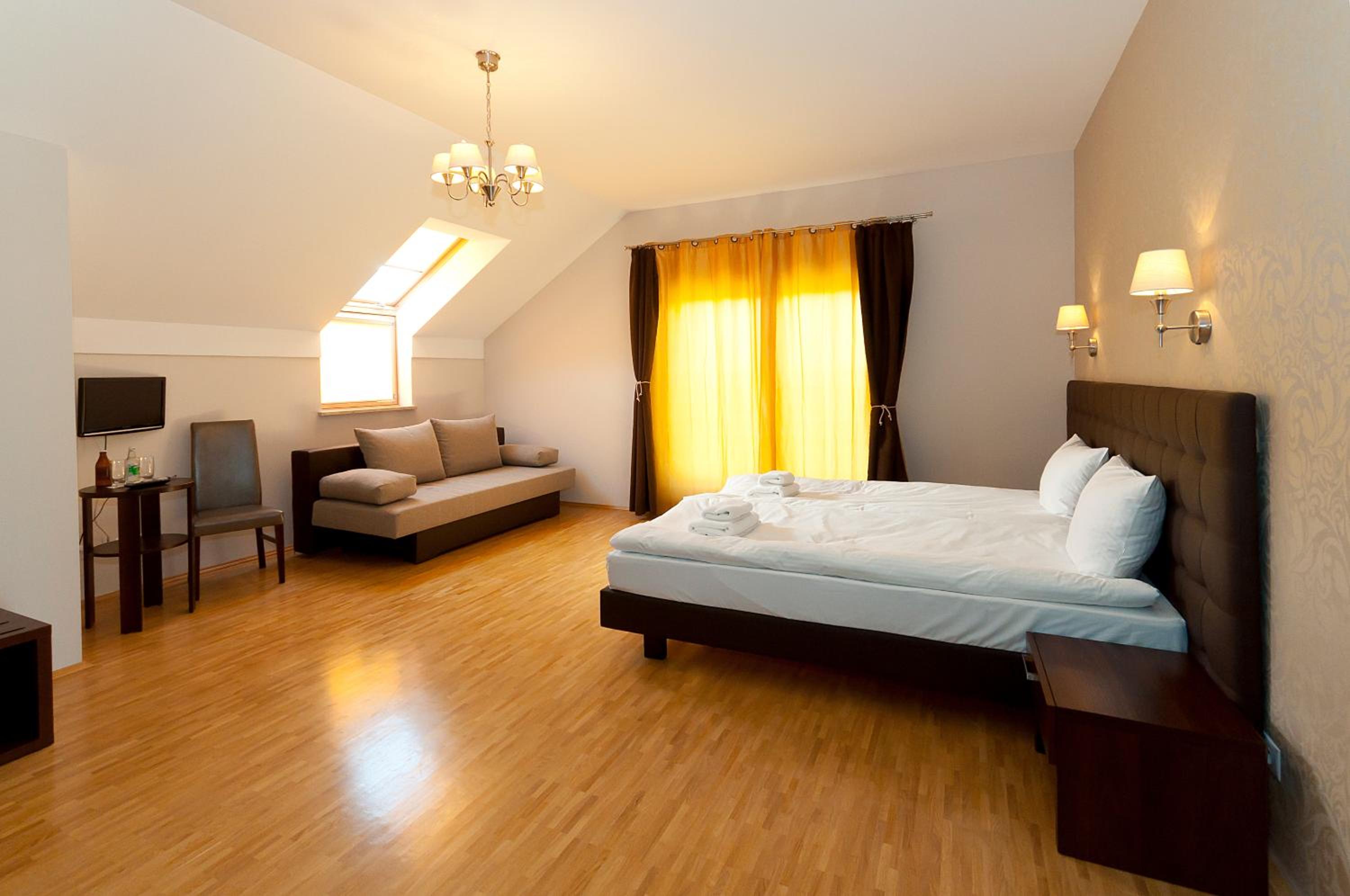 Superior King Room - Photo 1
