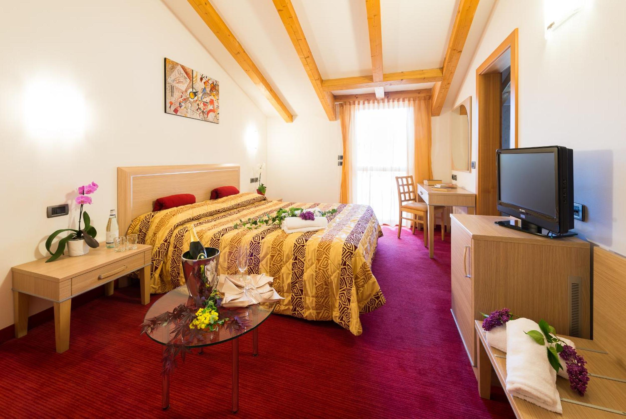 Superior Double Room - Photo 1