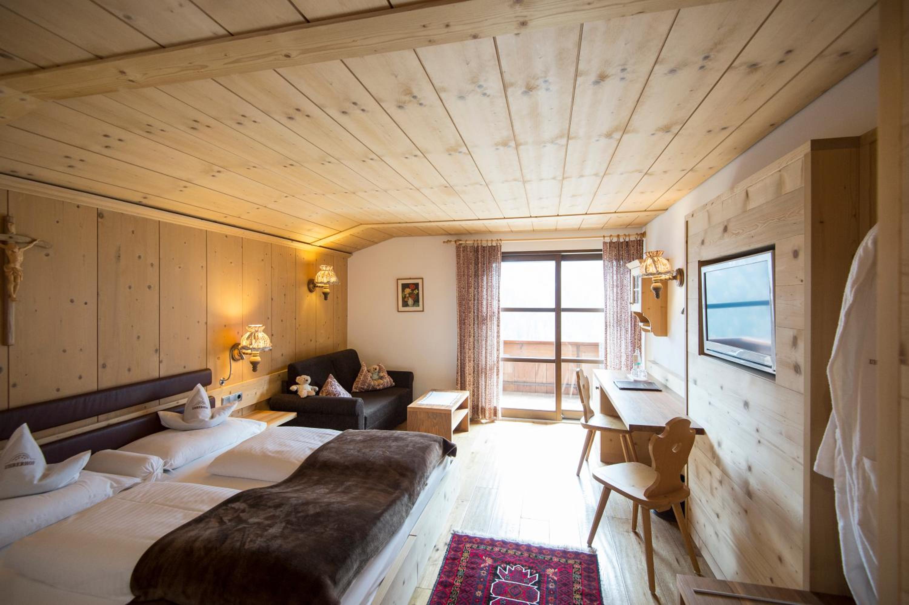 Superior Double Room with Balcony photo 2
