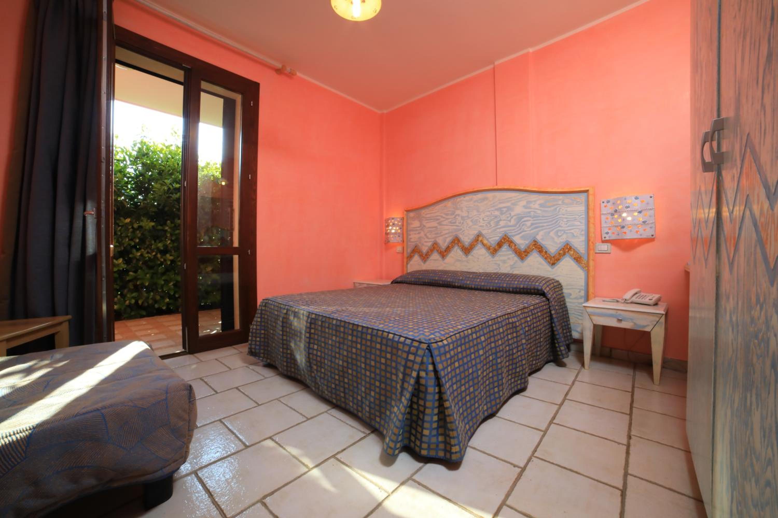 Apartment - Ground Floor photo 1