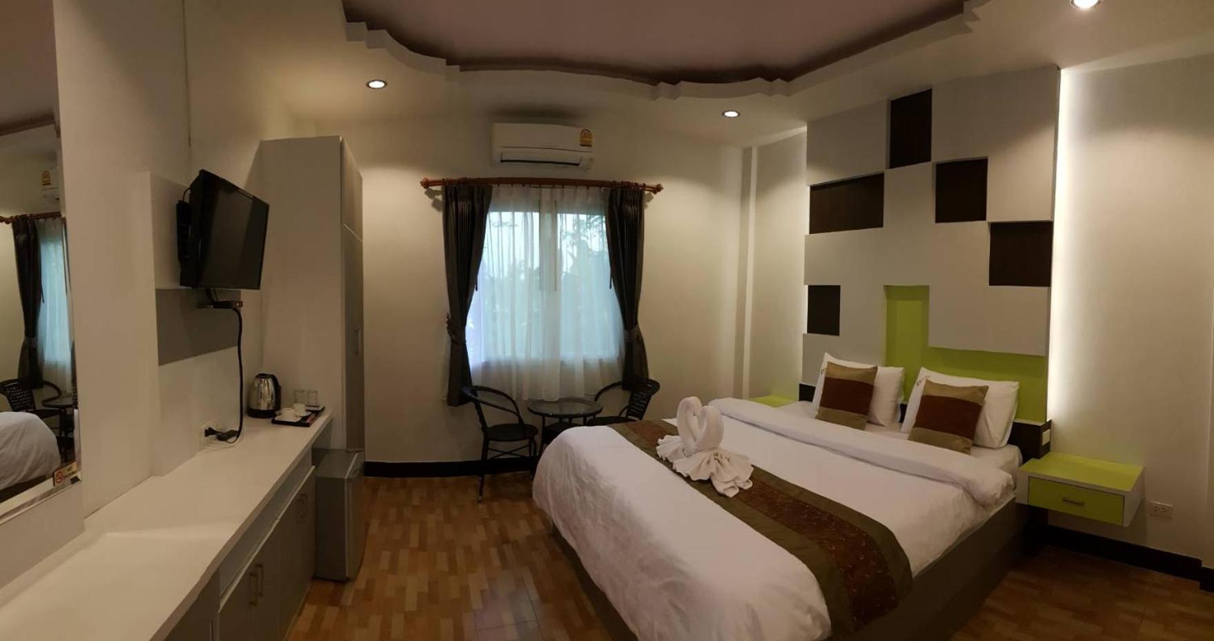 Double Room - Photo 5