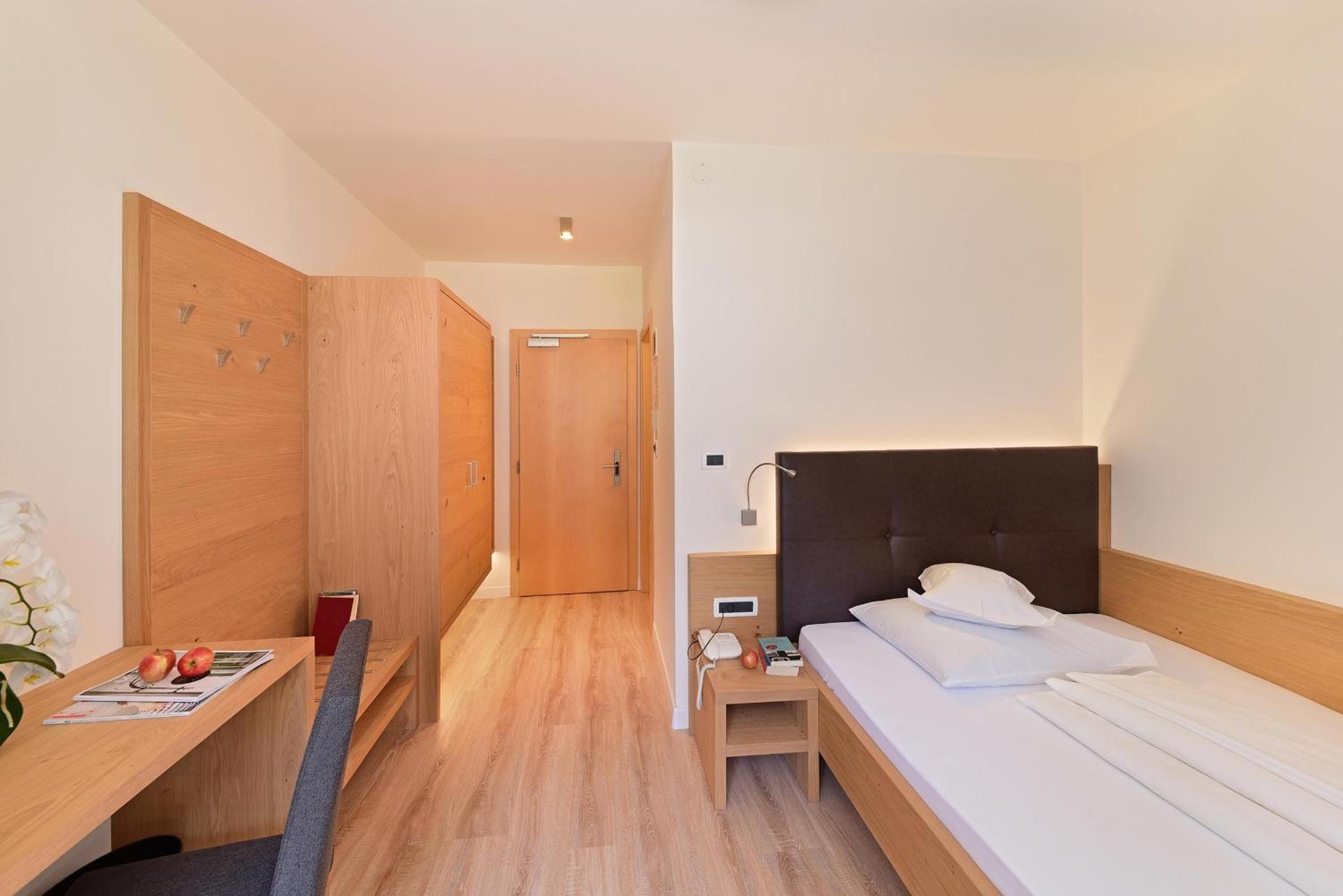 Single Room with Balcony photo 1