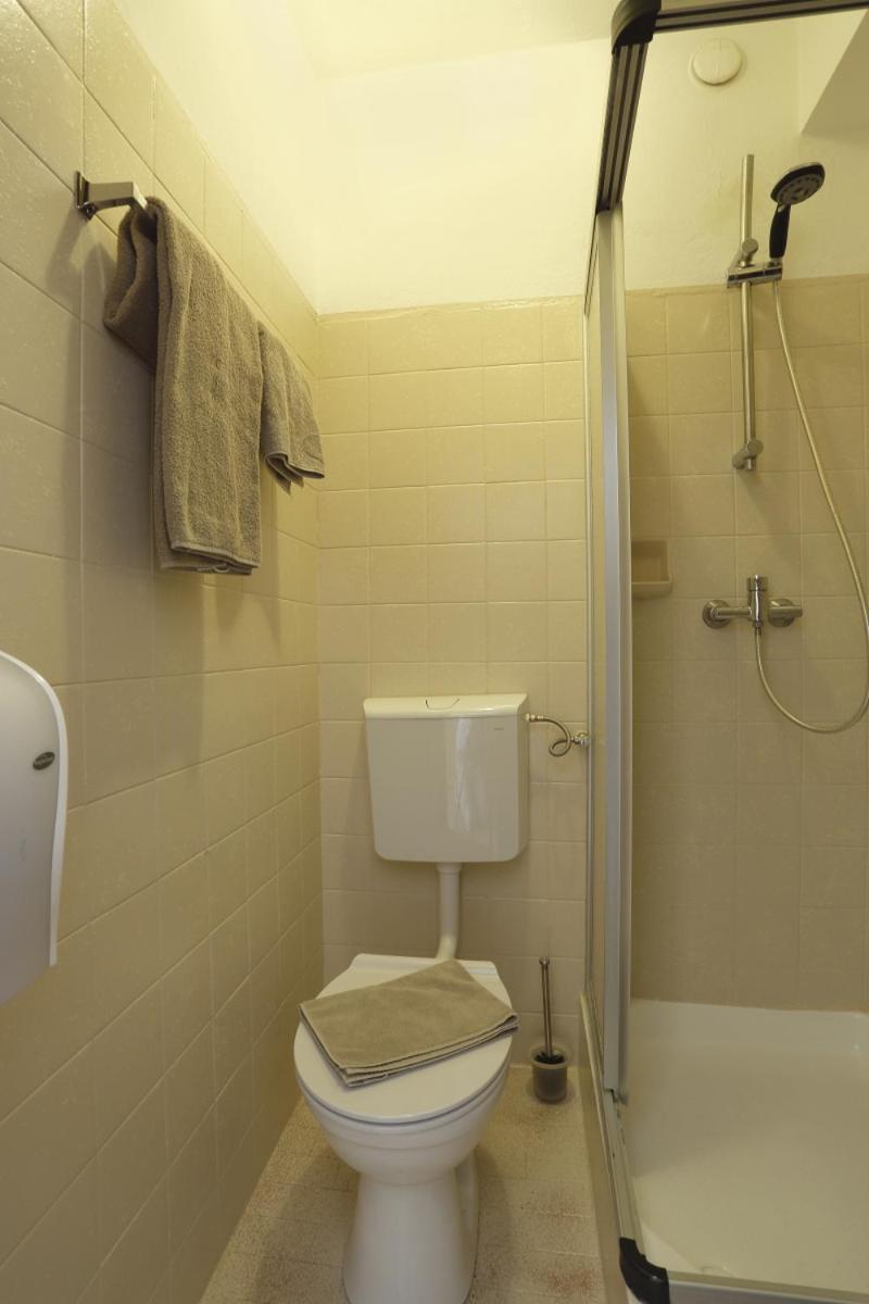 Single Room photo 1