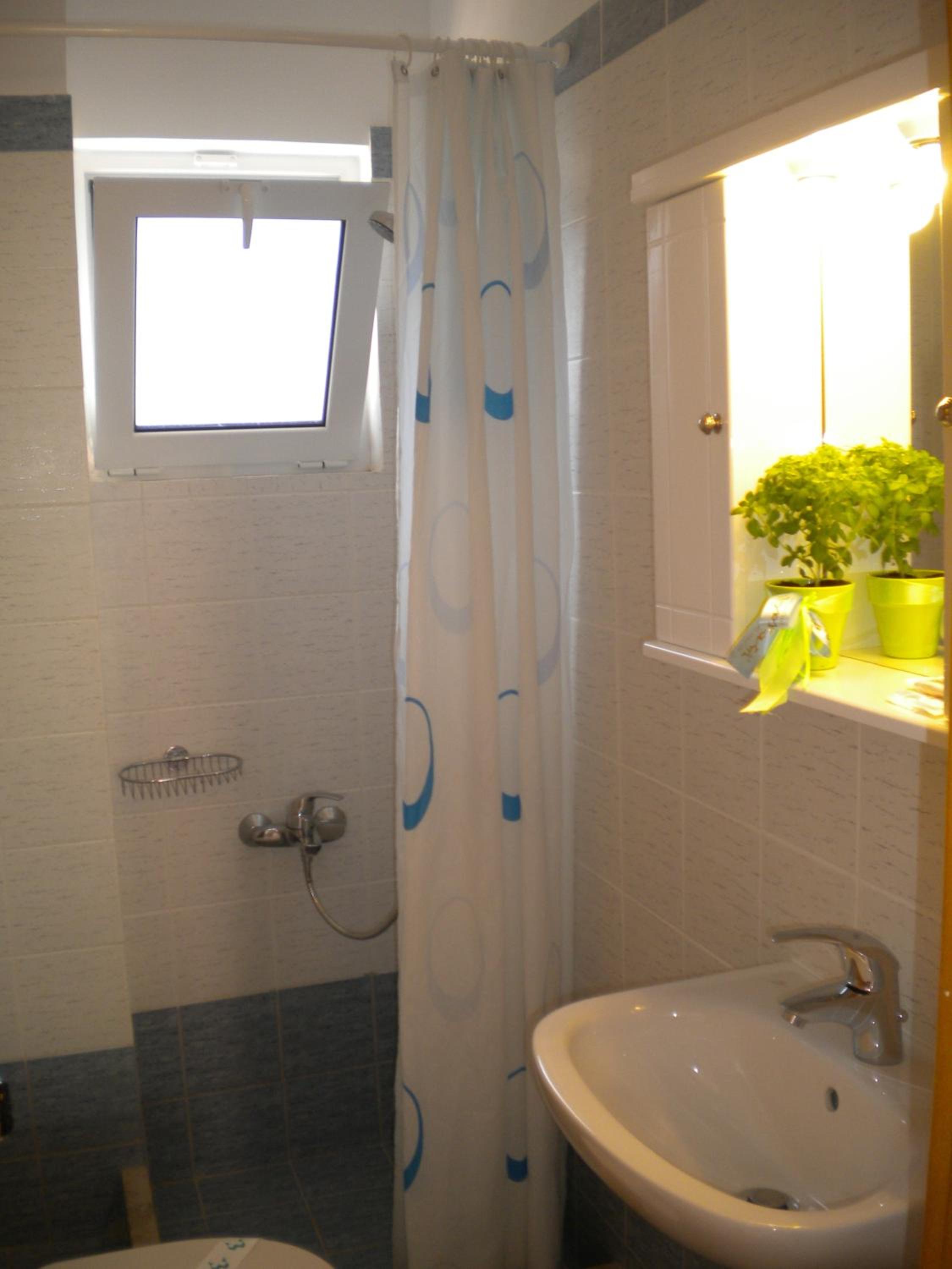 Two-Bedroom Apartment with Sea View photo 3