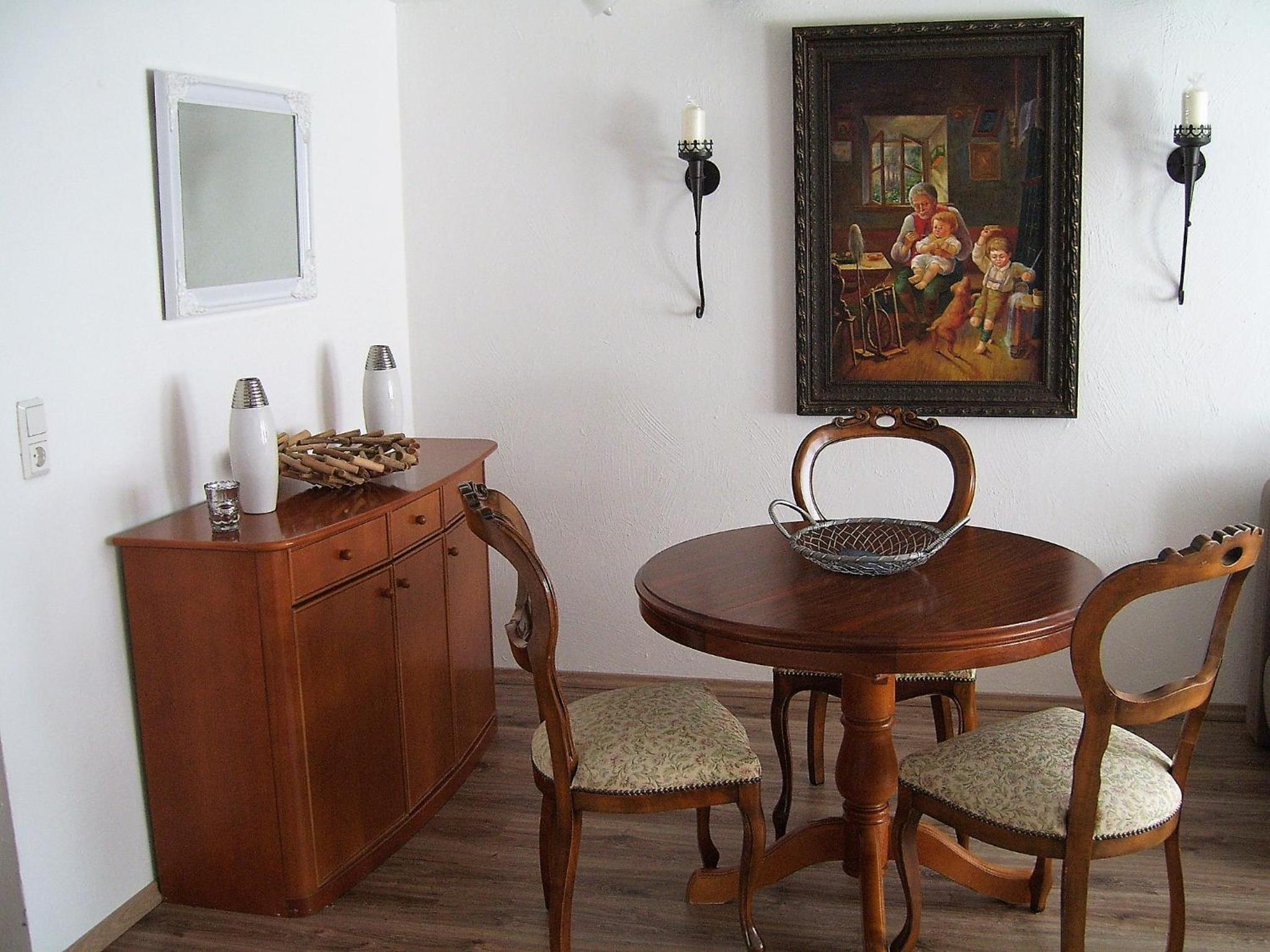 One-Bedroom Apartment - Photo 2